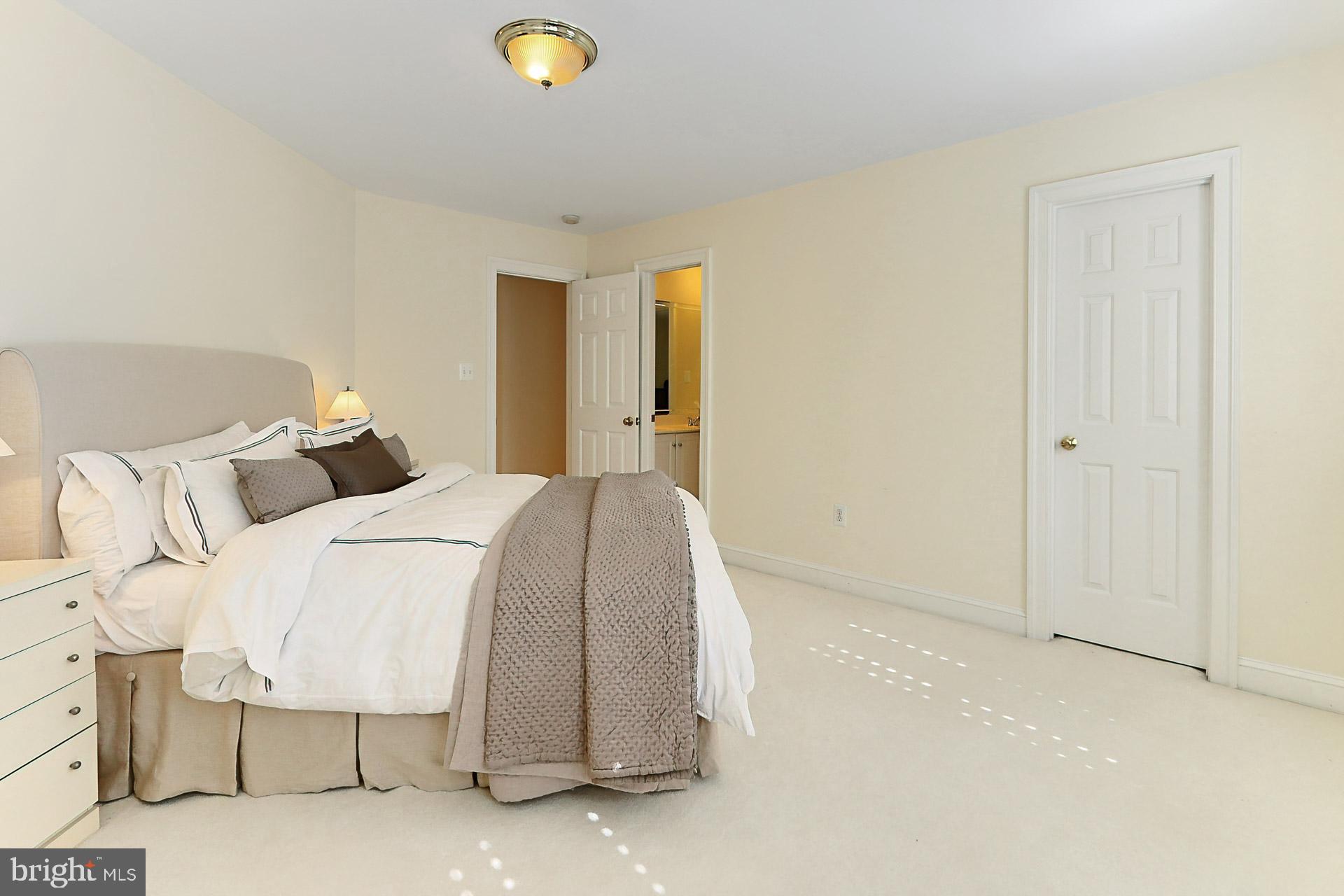 PLEASANT RIDGE - Residential