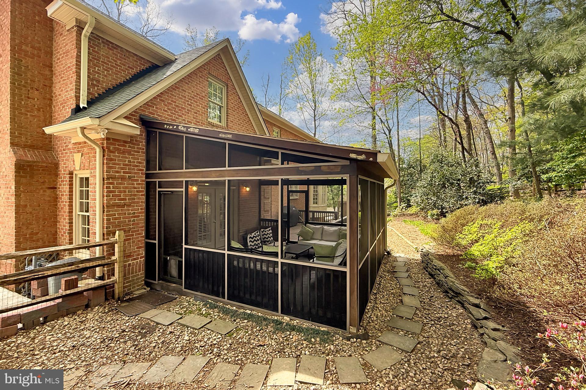 PLEASANT RIDGE - Residential