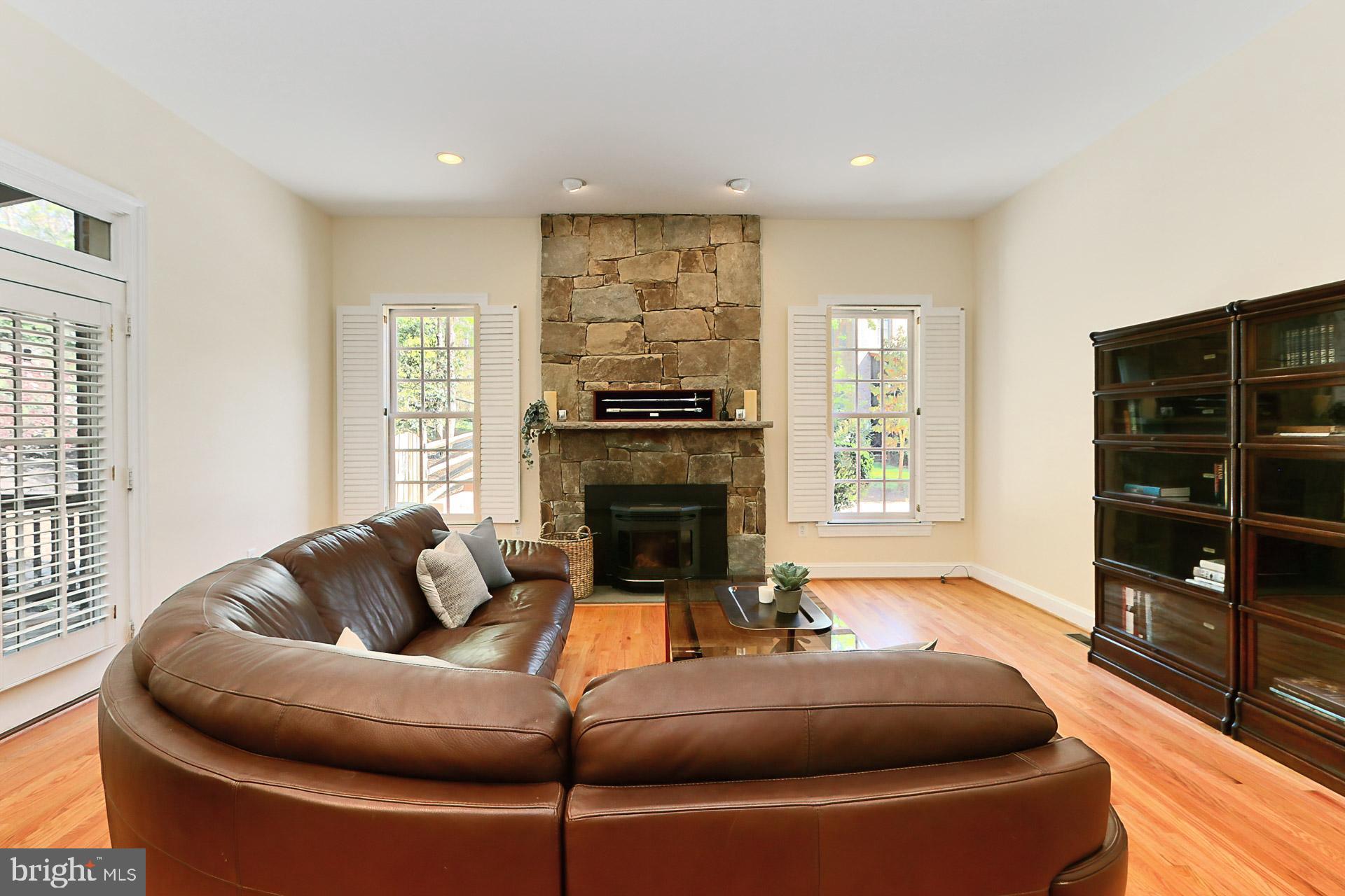 PLEASANT RIDGE - Residential