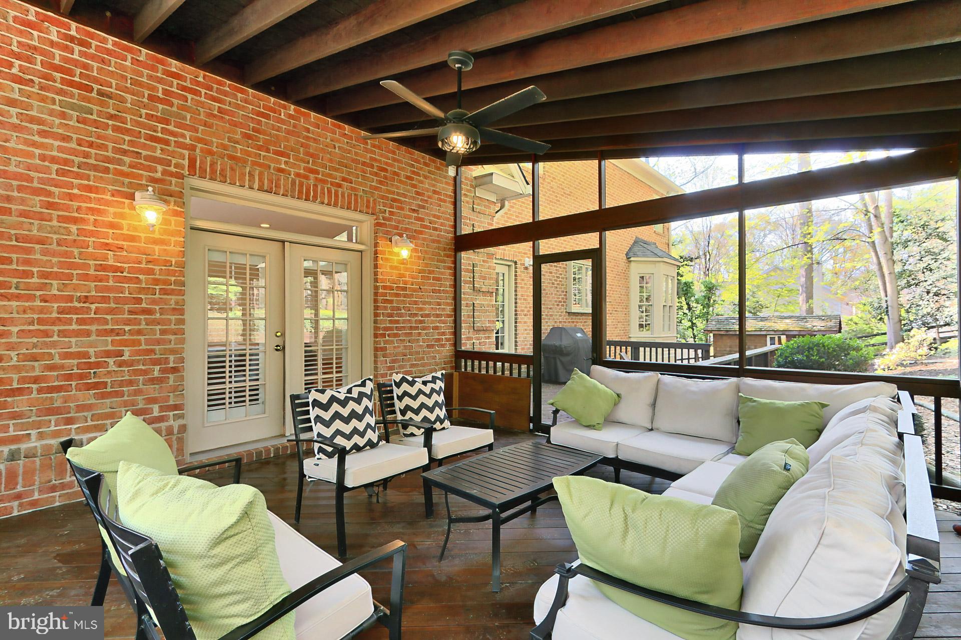 PLEASANT RIDGE - Residential