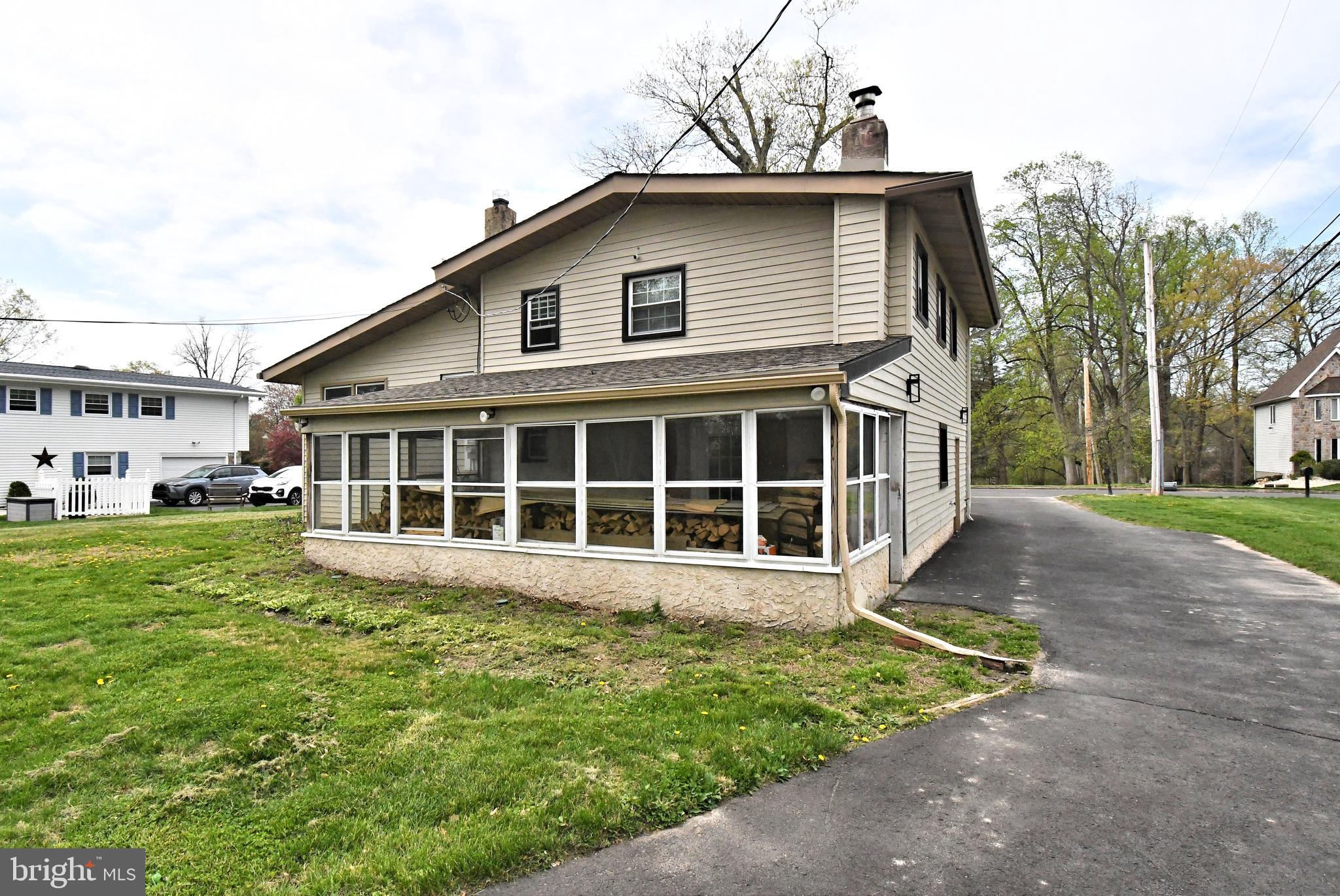 HUNTINGDON MEADOWS - Residential