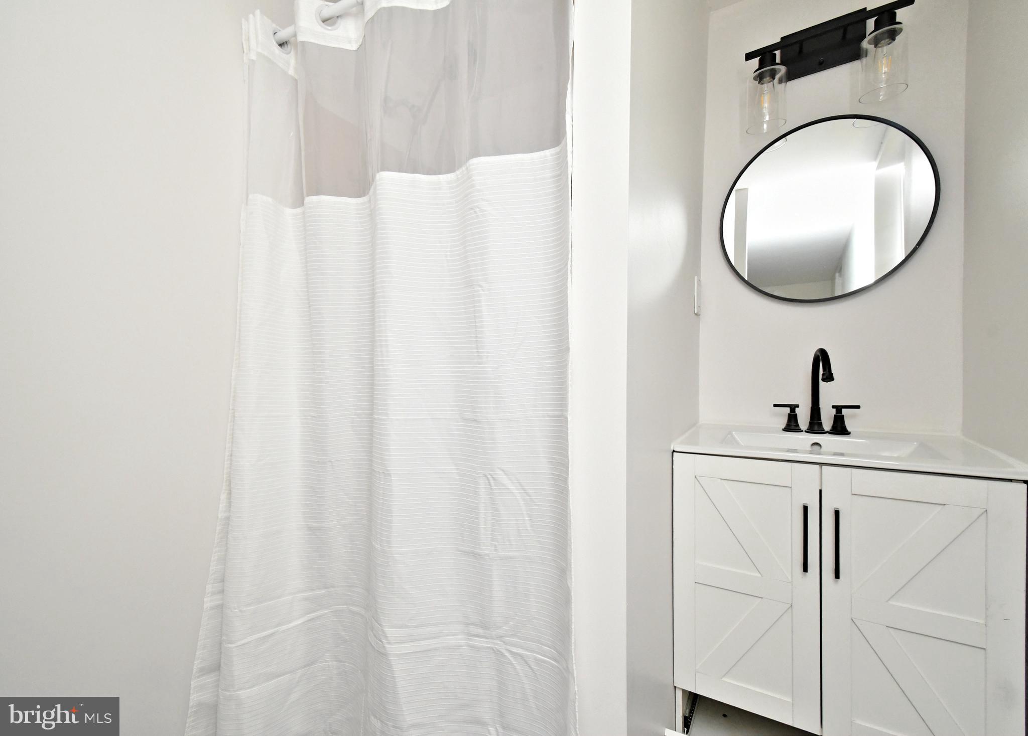 HUNTINGDON MEADOWS - Residential