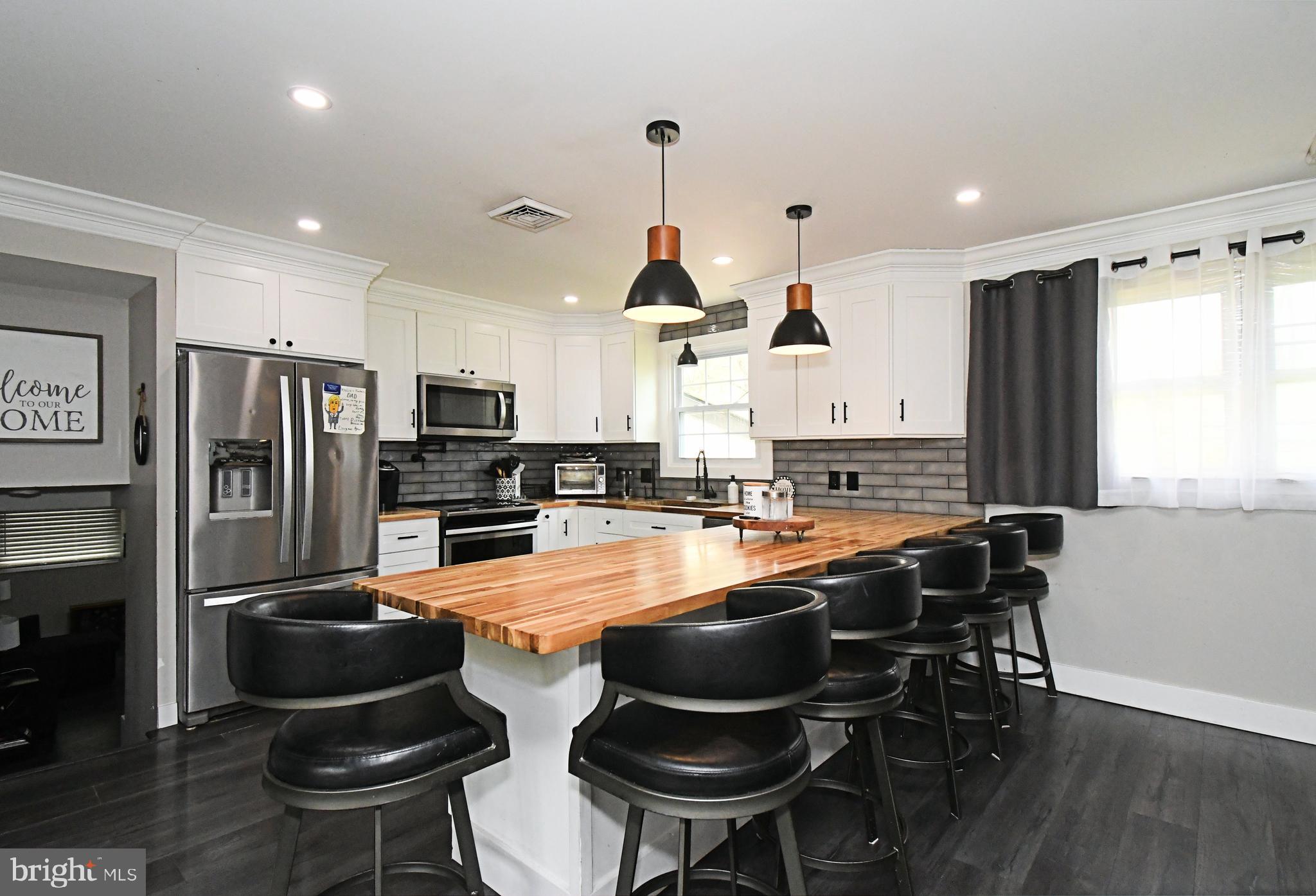 HUNTINGDON MEADOWS - Residential