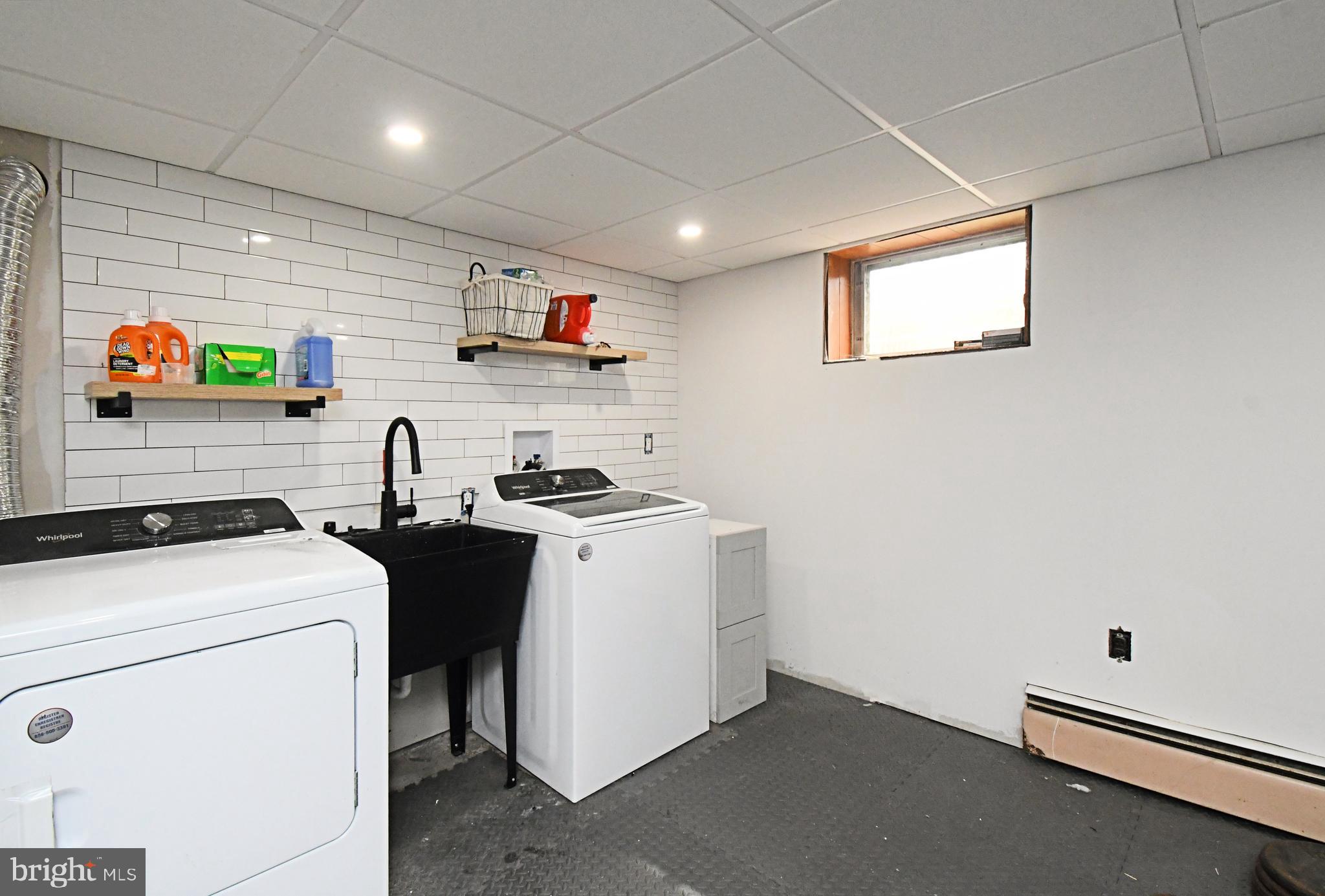 HUNTINGDON MEADOWS - Residential