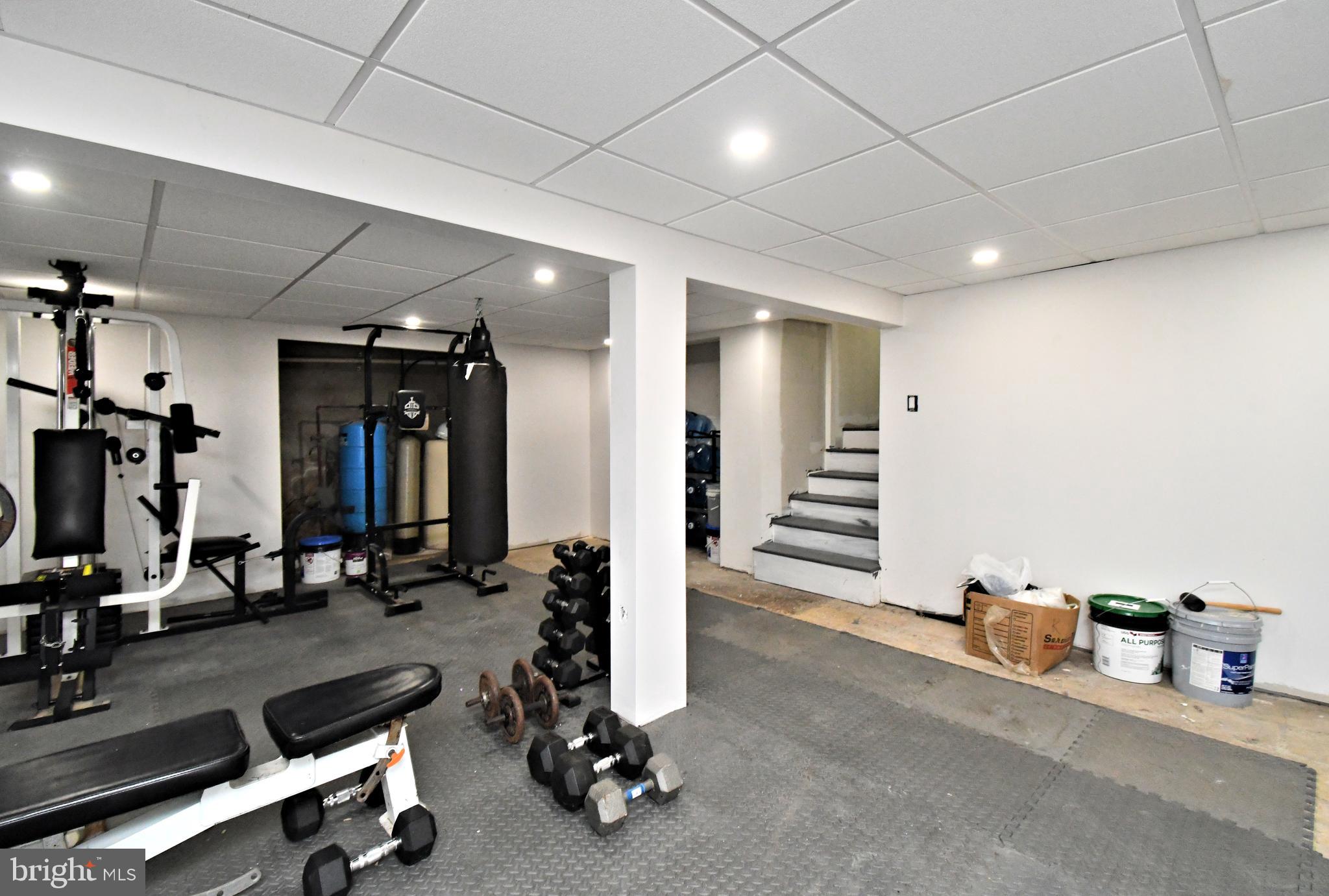 HUNTINGDON MEADOWS - Residential