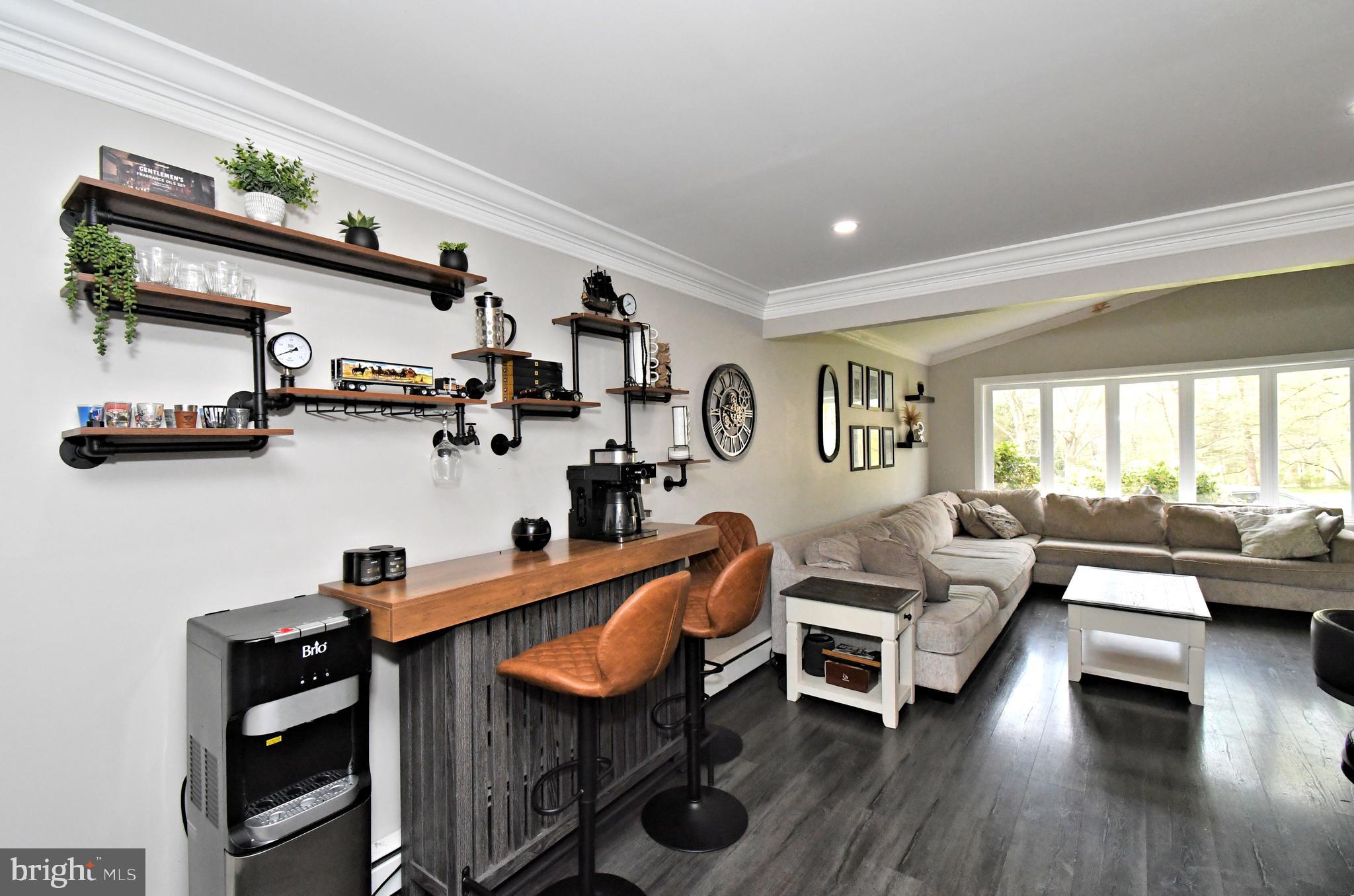 HUNTINGDON MEADOWS - Residential