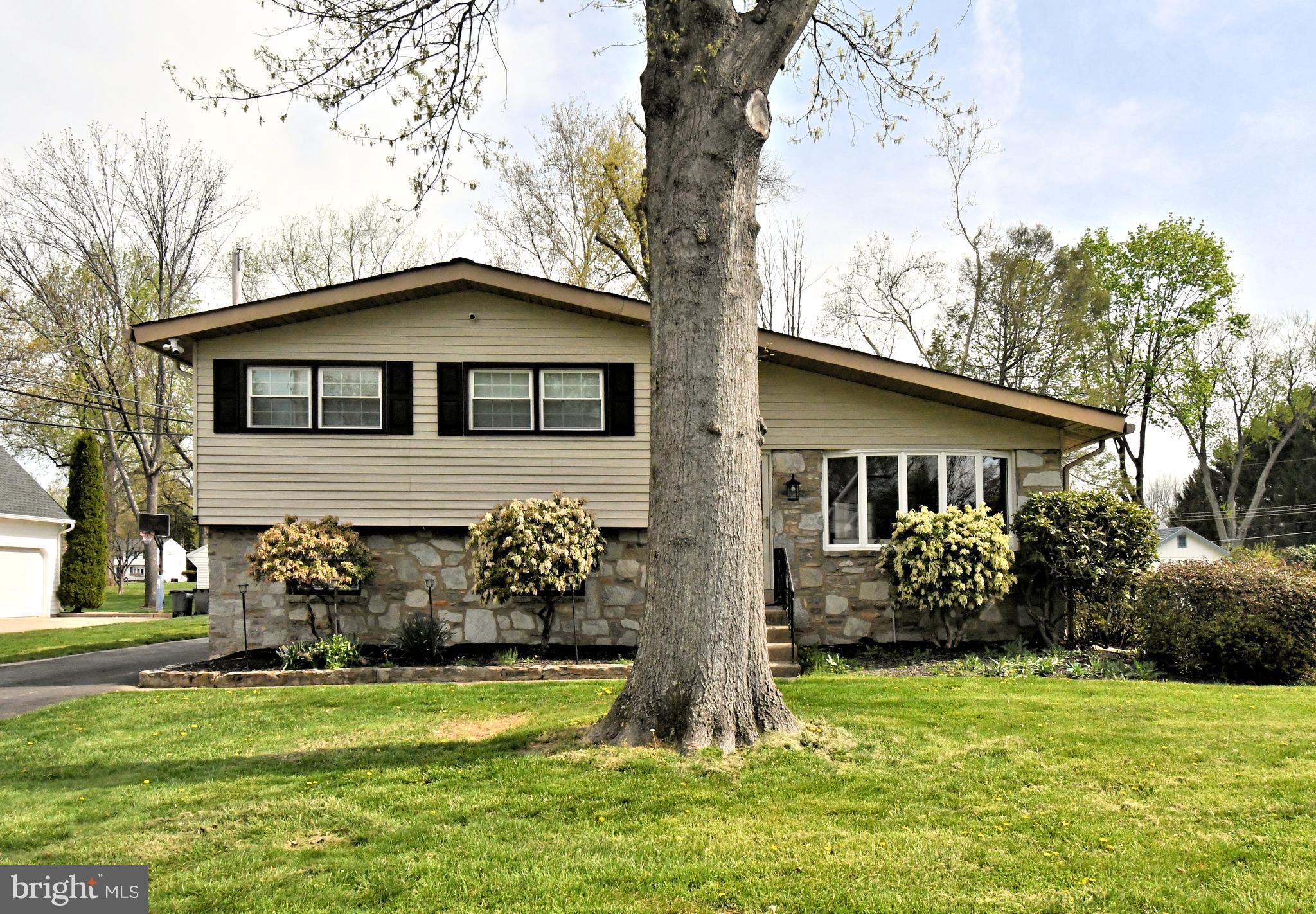 HUNTINGDON MEADOWS - Residential