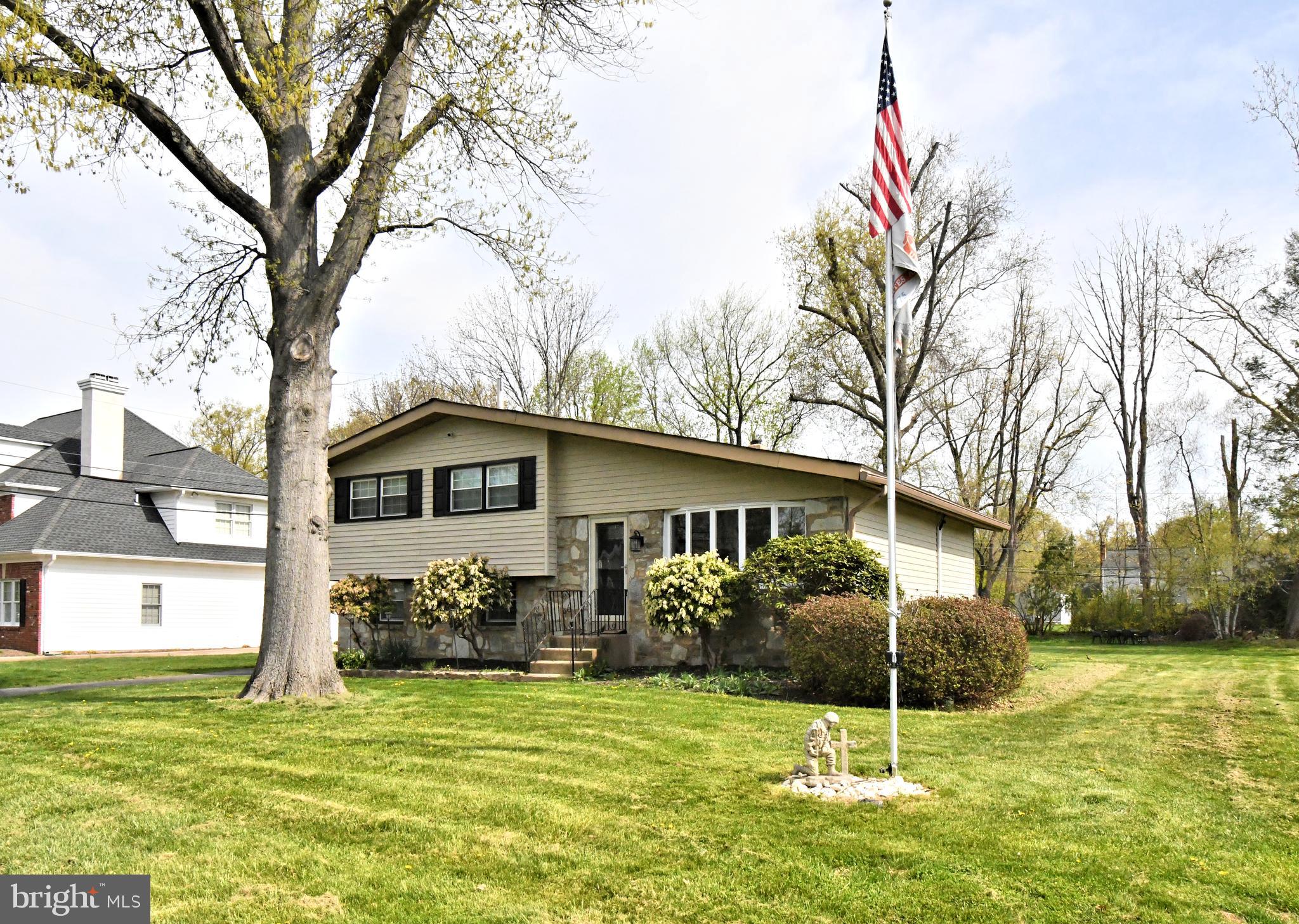 HUNTINGDON MEADOWS - Residential