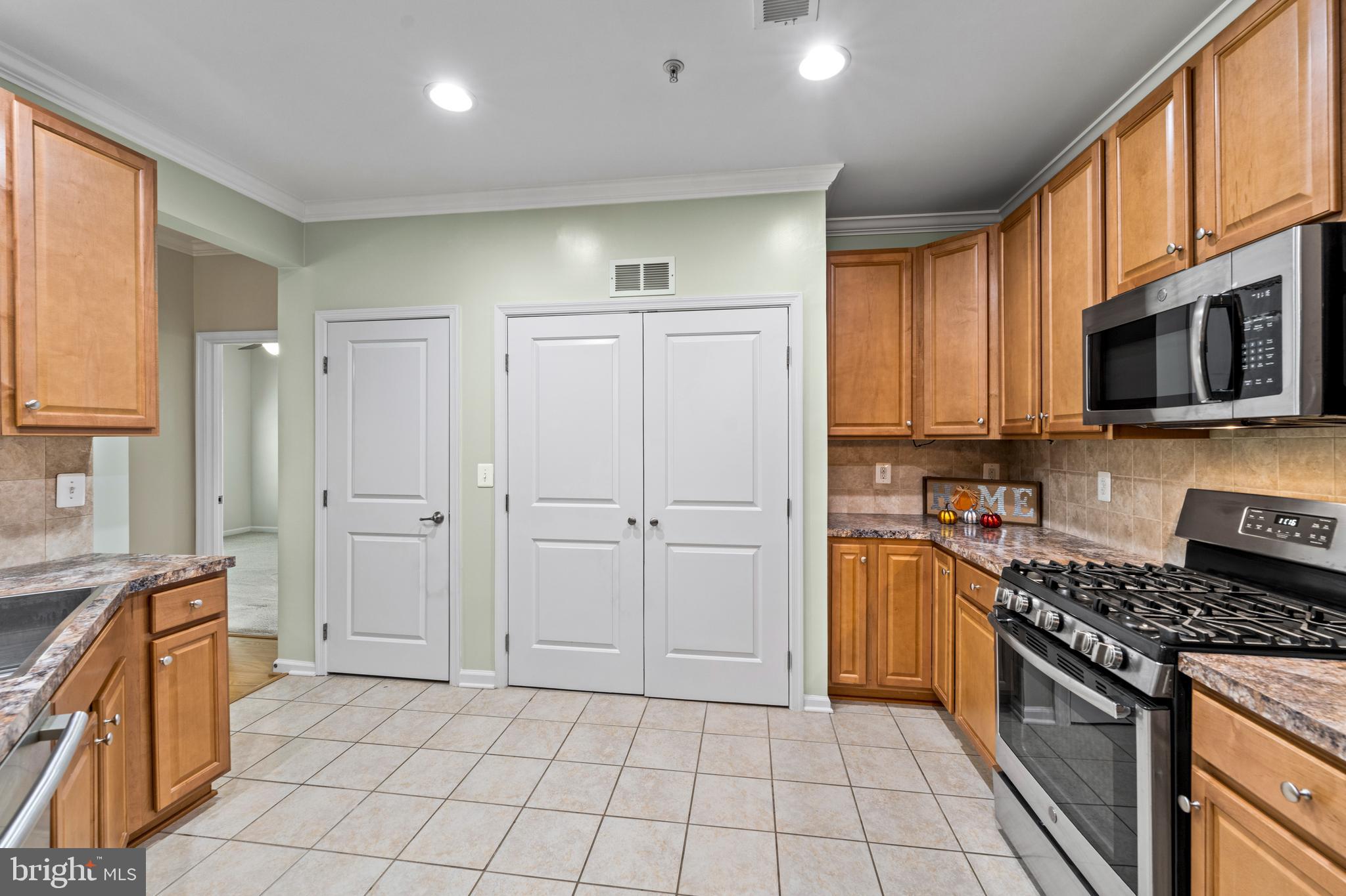 MONMOUTH MEADOWS - Residential