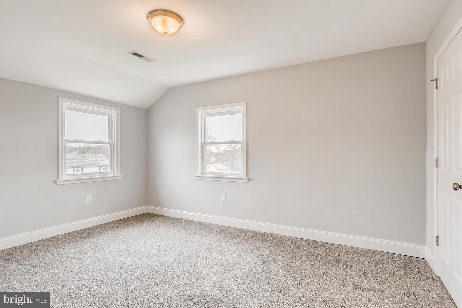 EDNOR GARDENS - LAKESIDE - Residential