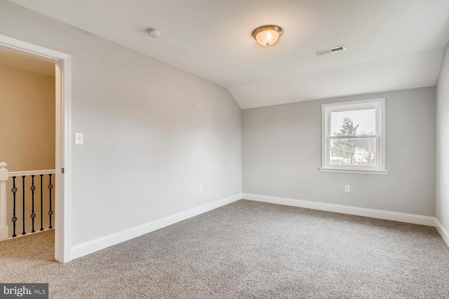 EDNOR GARDENS - LAKESIDE - Residential