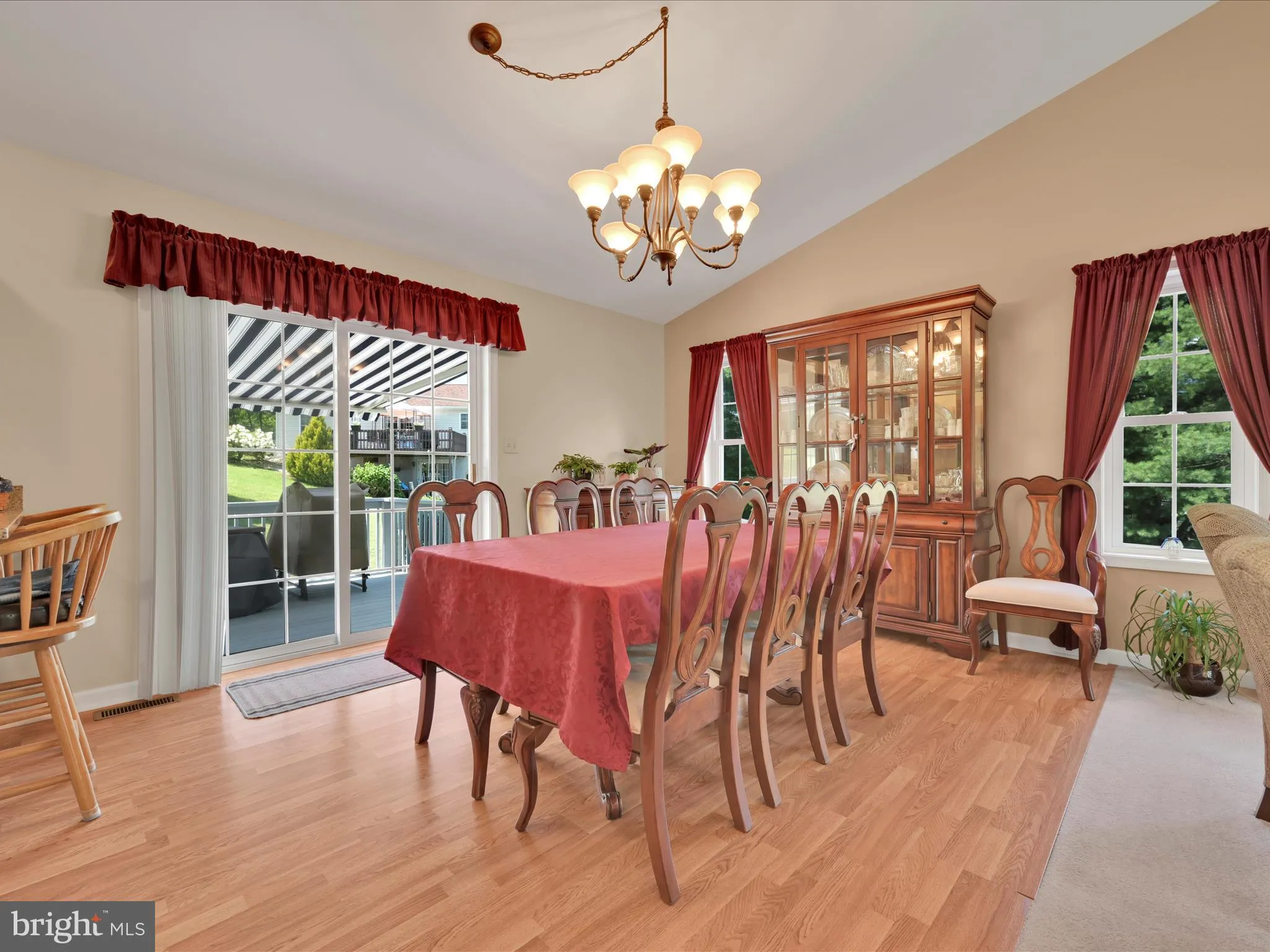 Auburn, Pennsylvania 17922, United States, 3 Bedrooms Bedrooms, ,3 BathroomsBathrooms,Residential,Pending,181639