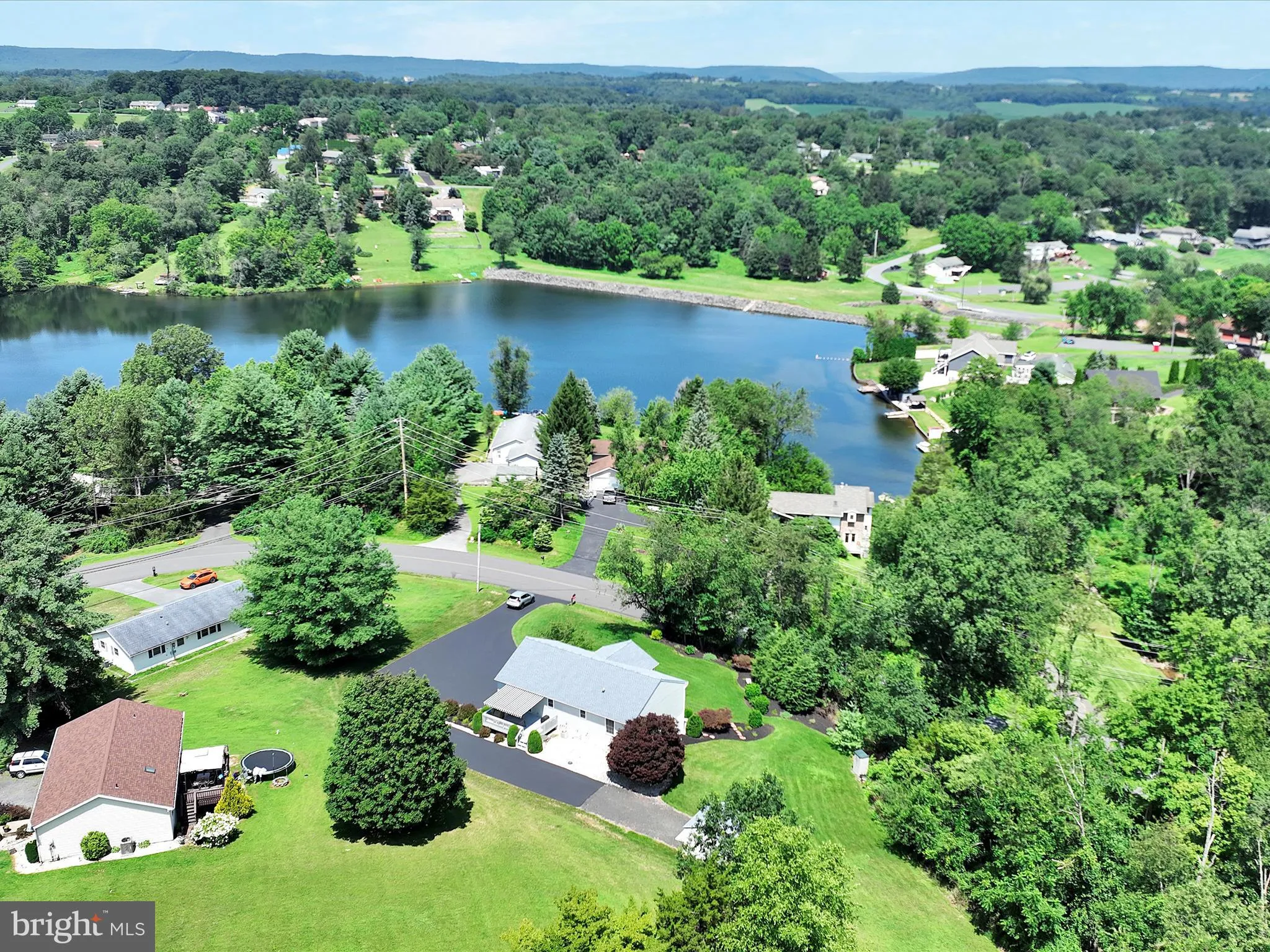 Auburn, Pennsylvania 17922, United States, 3 Bedrooms Bedrooms, ,3 BathroomsBathrooms,Residential,Pending,181639