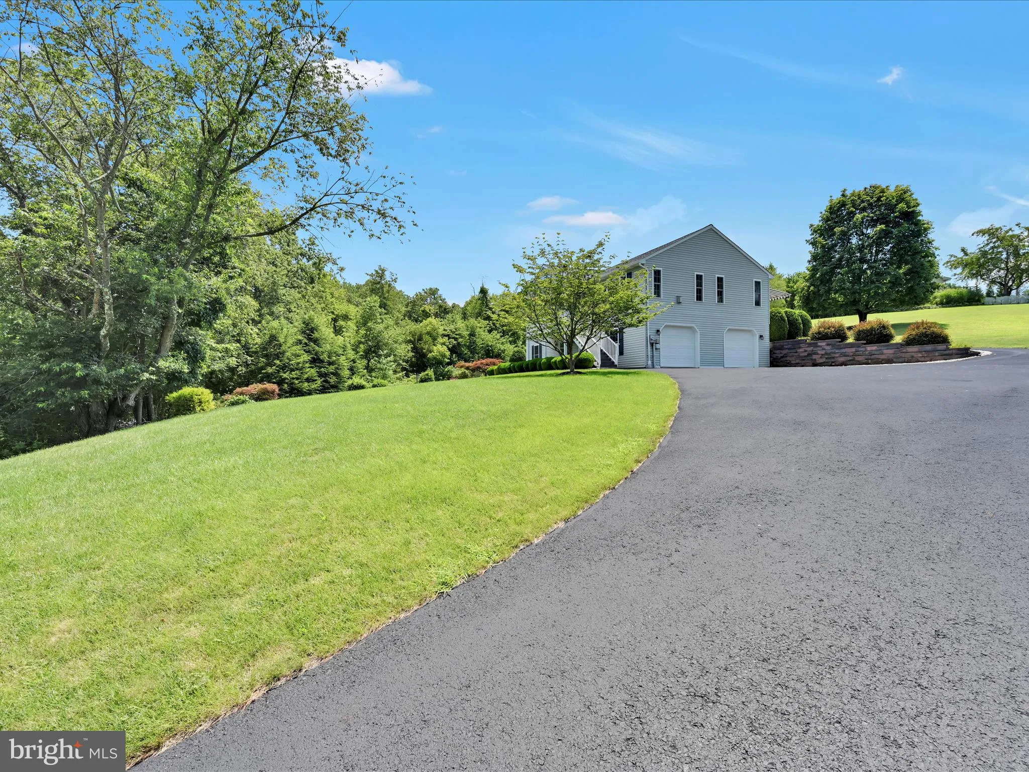 Auburn, Pennsylvania 17922, United States, 3 Bedrooms Bedrooms, ,3 BathroomsBathrooms,Residential,Pending,181639