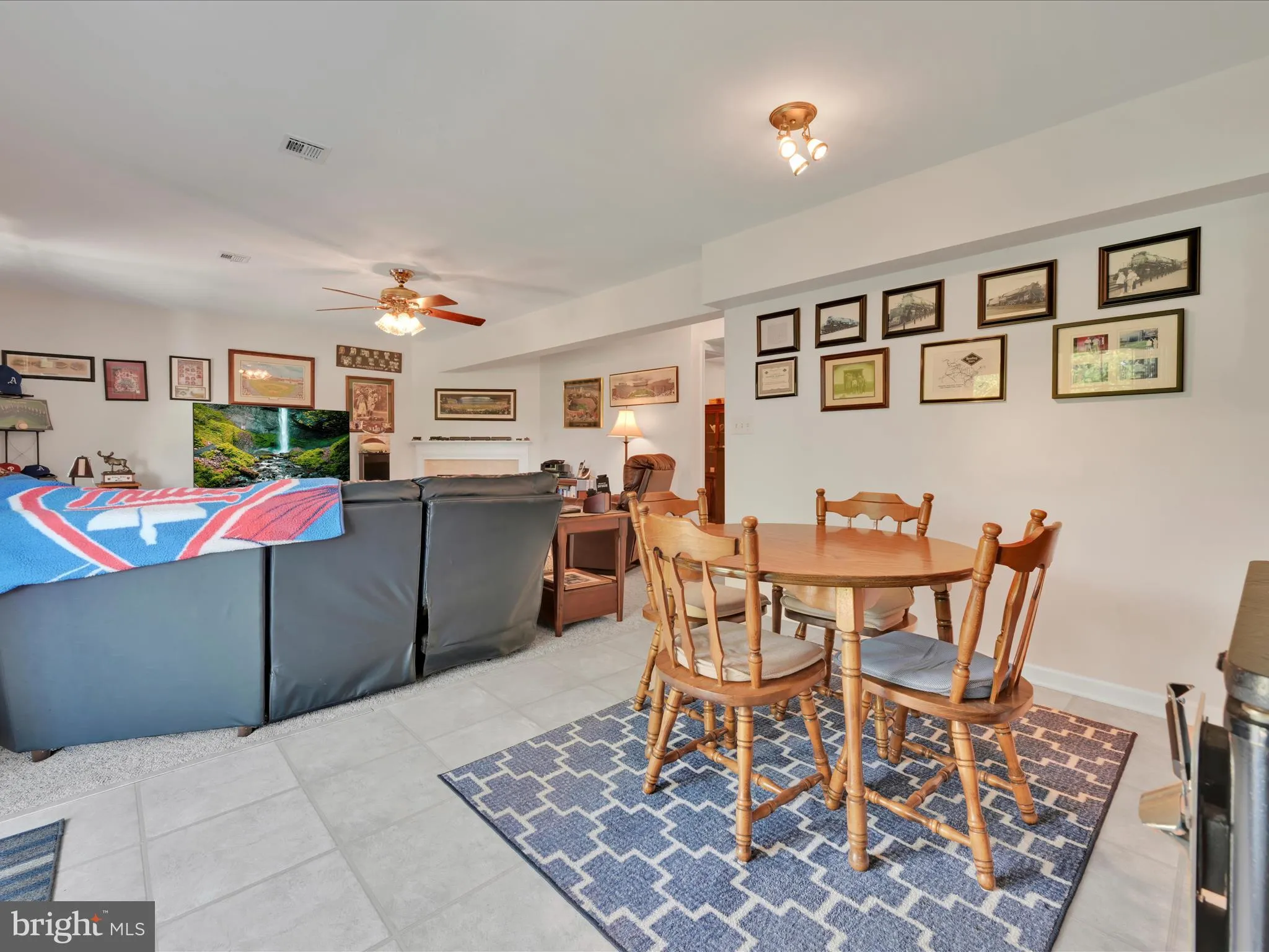 Auburn, Pennsylvania 17922, United States, 3 Bedrooms Bedrooms, ,3 BathroomsBathrooms,Residential,Pending,181639