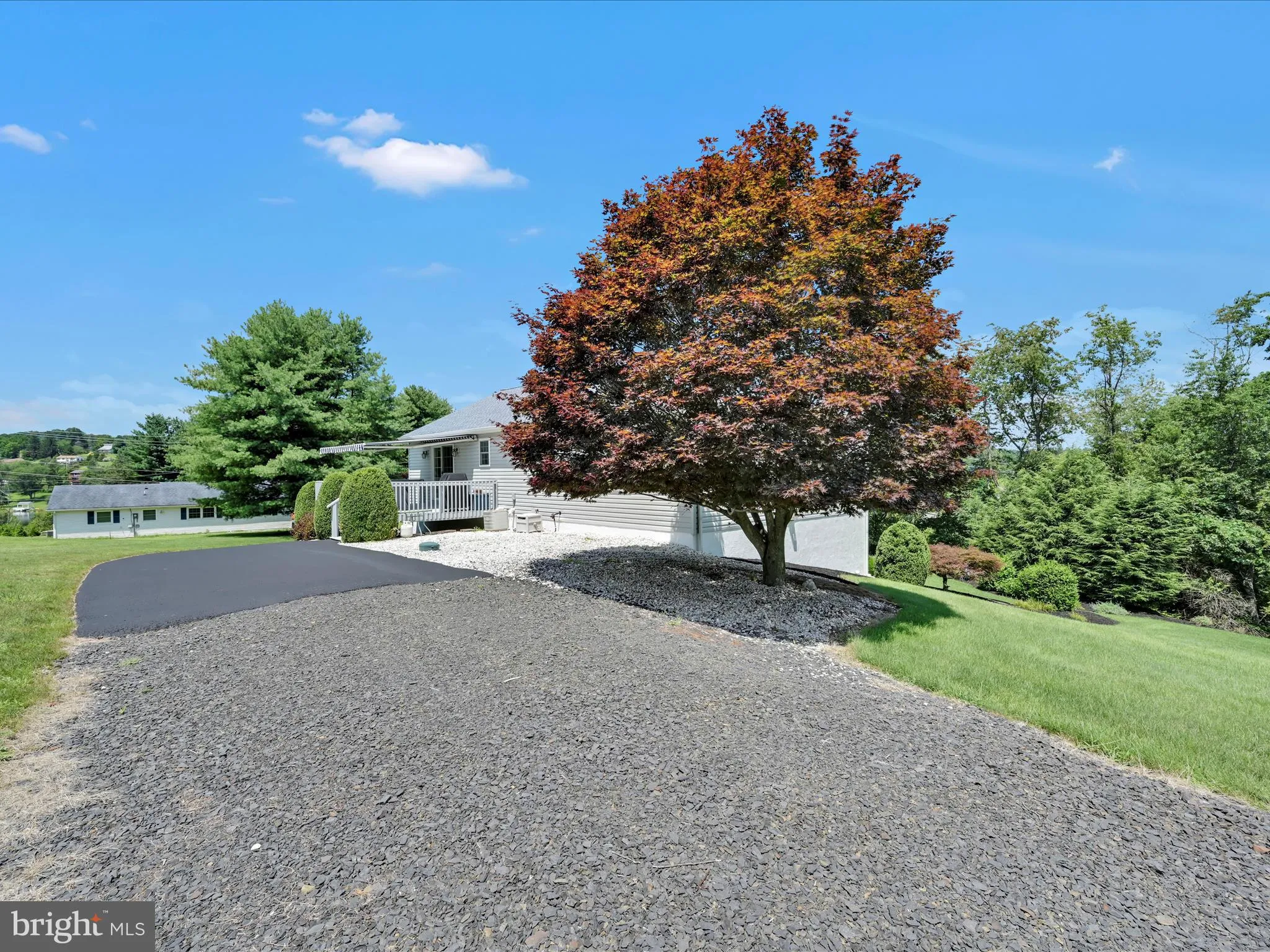 Auburn, Pennsylvania 17922, United States, 3 Bedrooms Bedrooms, ,3 BathroomsBathrooms,Residential,Pending,181639