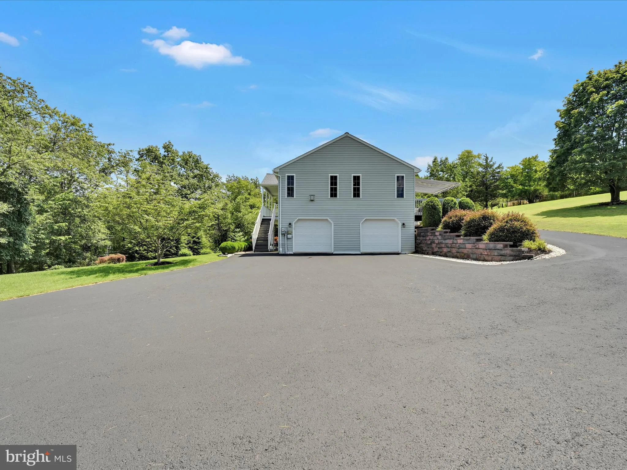 Auburn, Pennsylvania 17922, United States, 3 Bedrooms Bedrooms, ,3 BathroomsBathrooms,Residential,Pending,181639