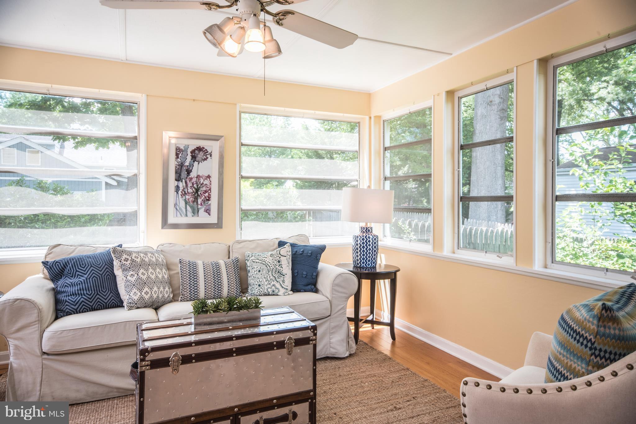 WAYNEWOOD - Residential