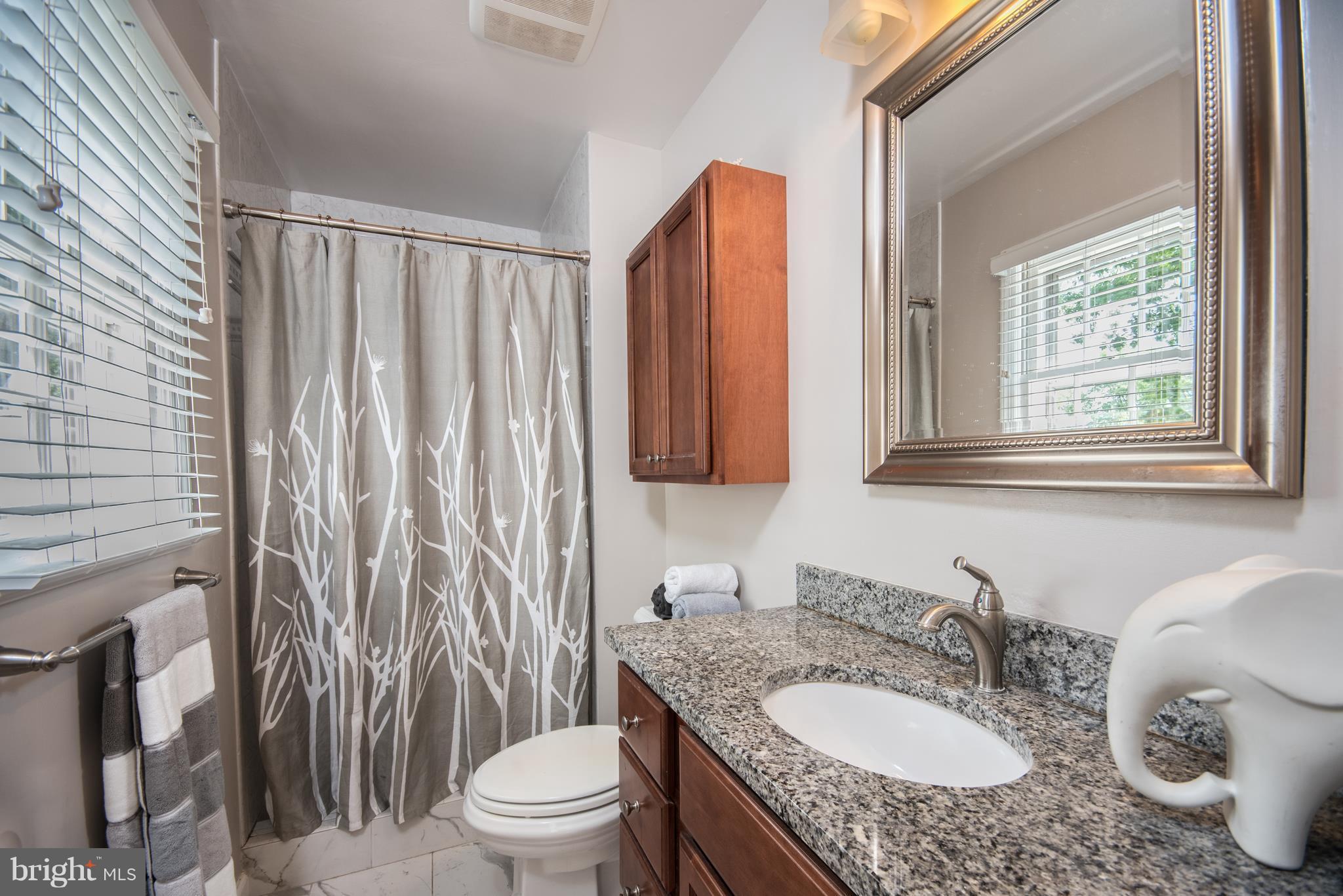 WAYNEWOOD - Residential