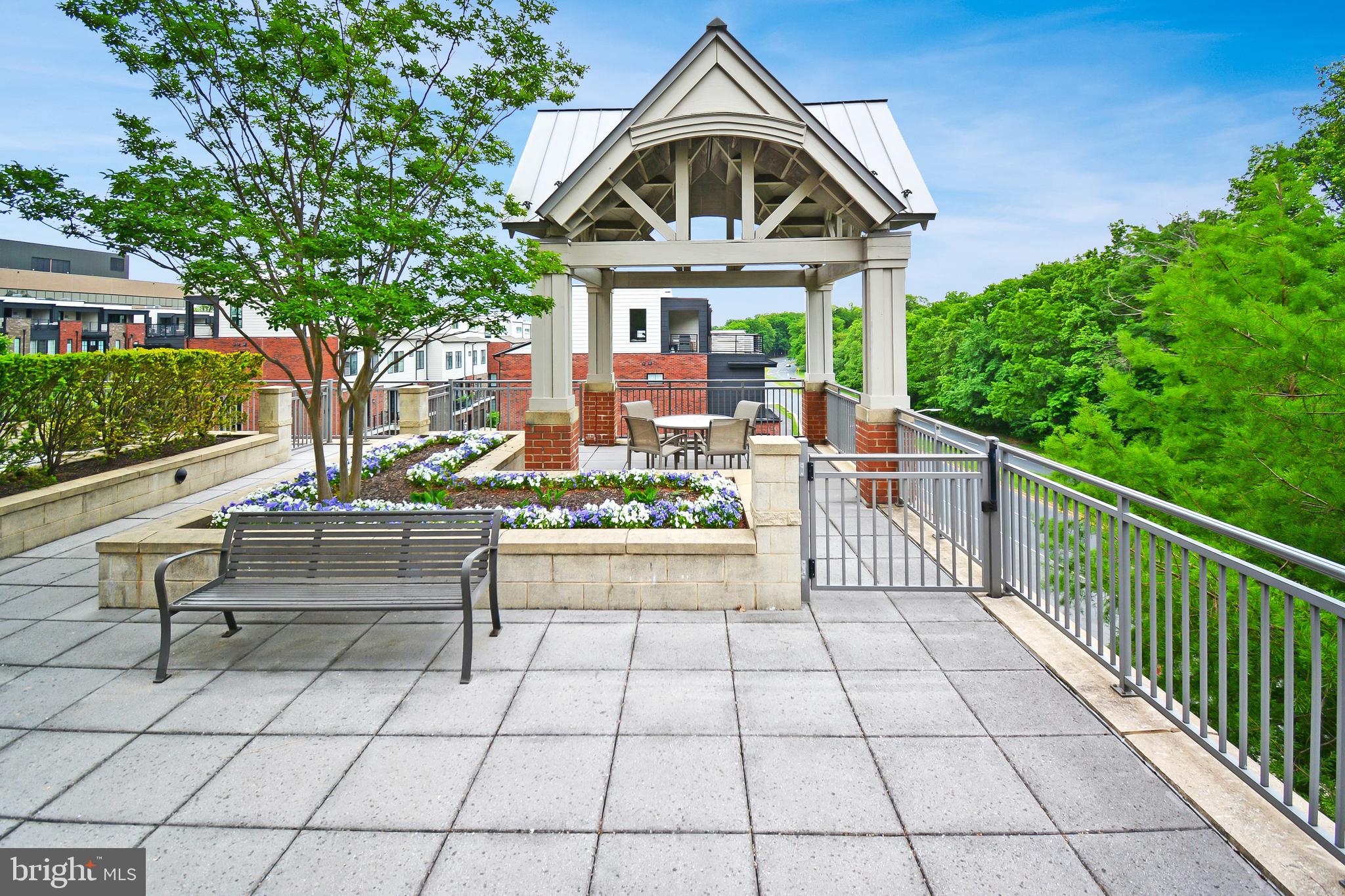 MERCER - Residential