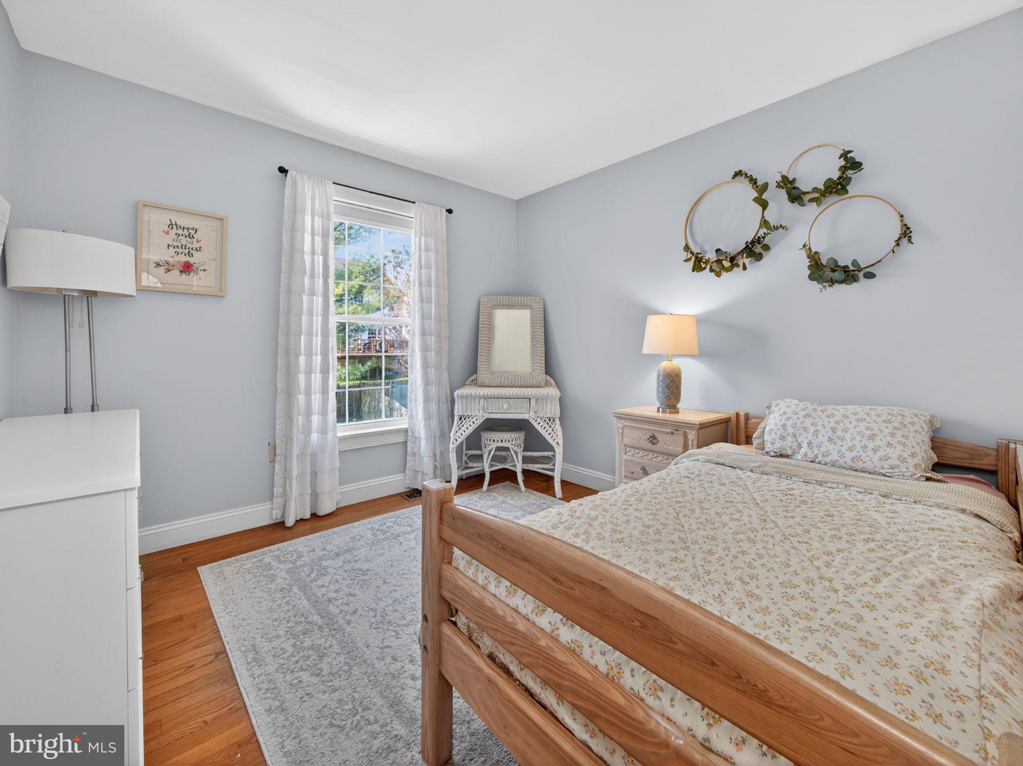 BUCKINGHAM SQ - Residential