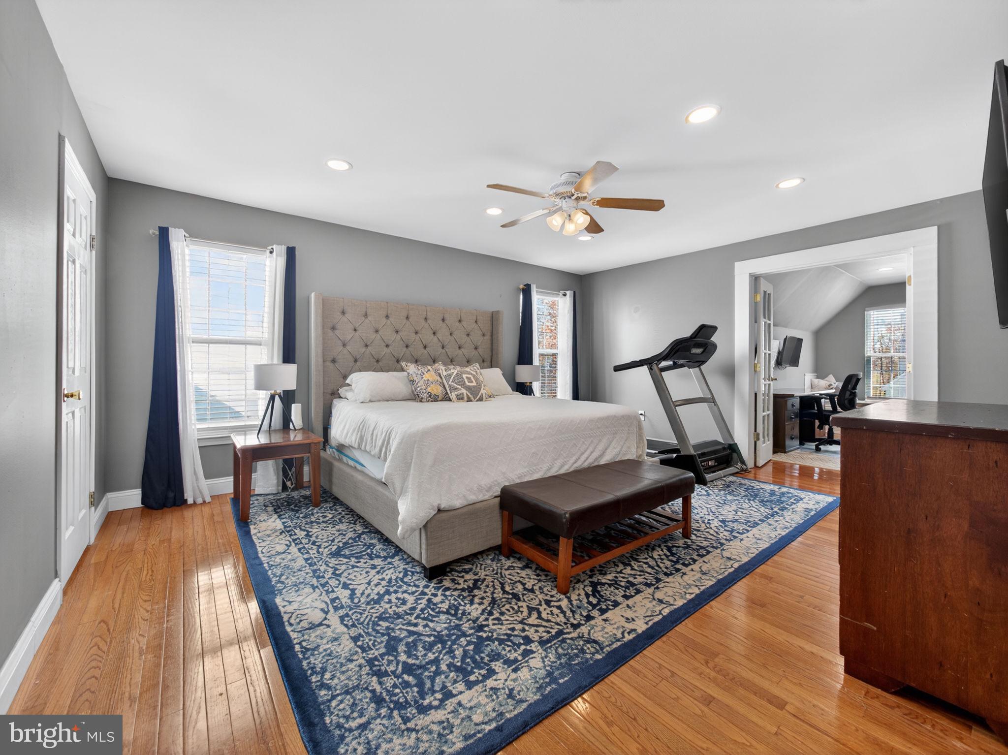 BUCKINGHAM SQ - Residential