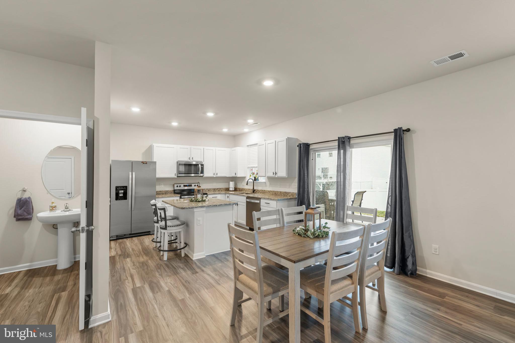 MAGNOLIA SPRINGS - Residential Lease