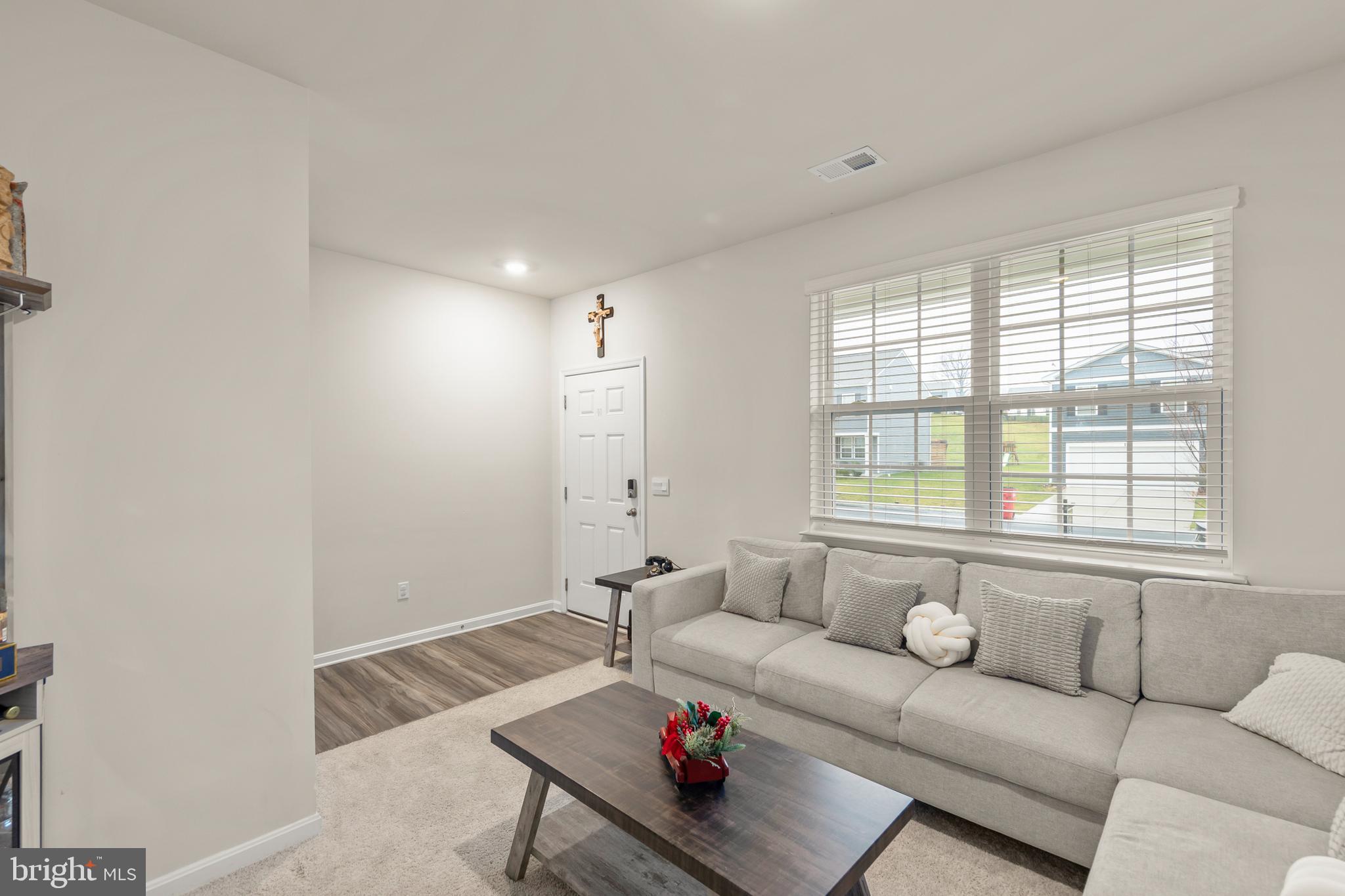 MAGNOLIA SPRINGS - Residential Lease