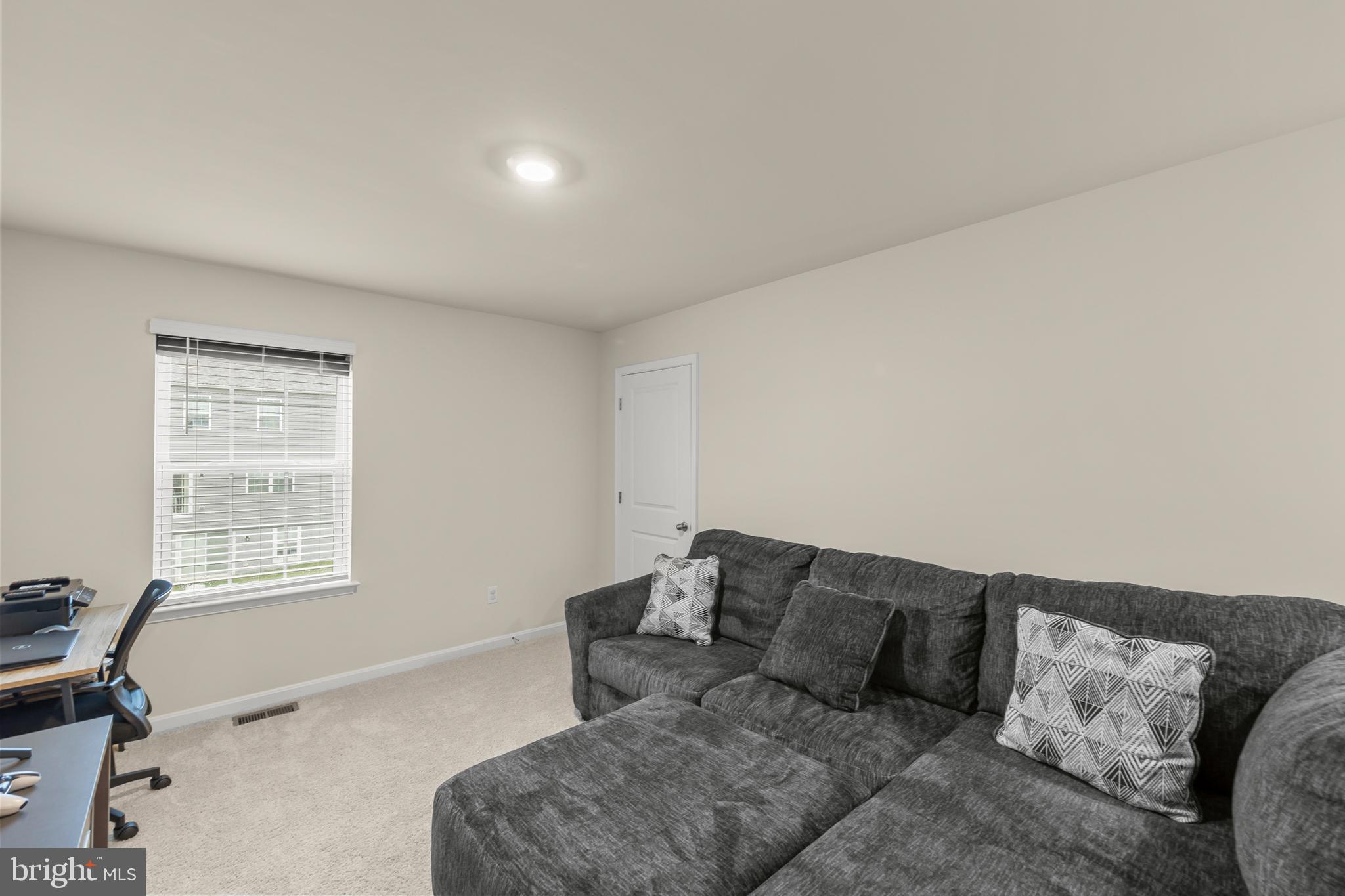 MAGNOLIA SPRINGS - Residential Lease