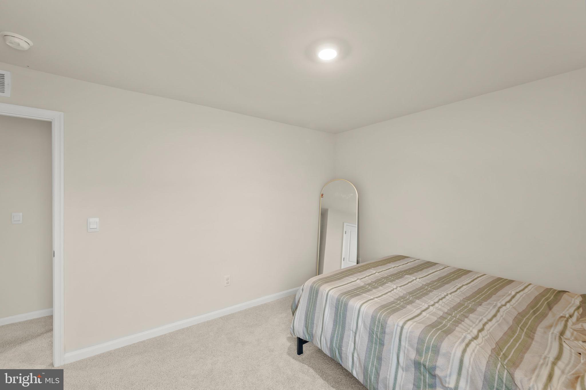 MAGNOLIA SPRINGS - Residential Lease