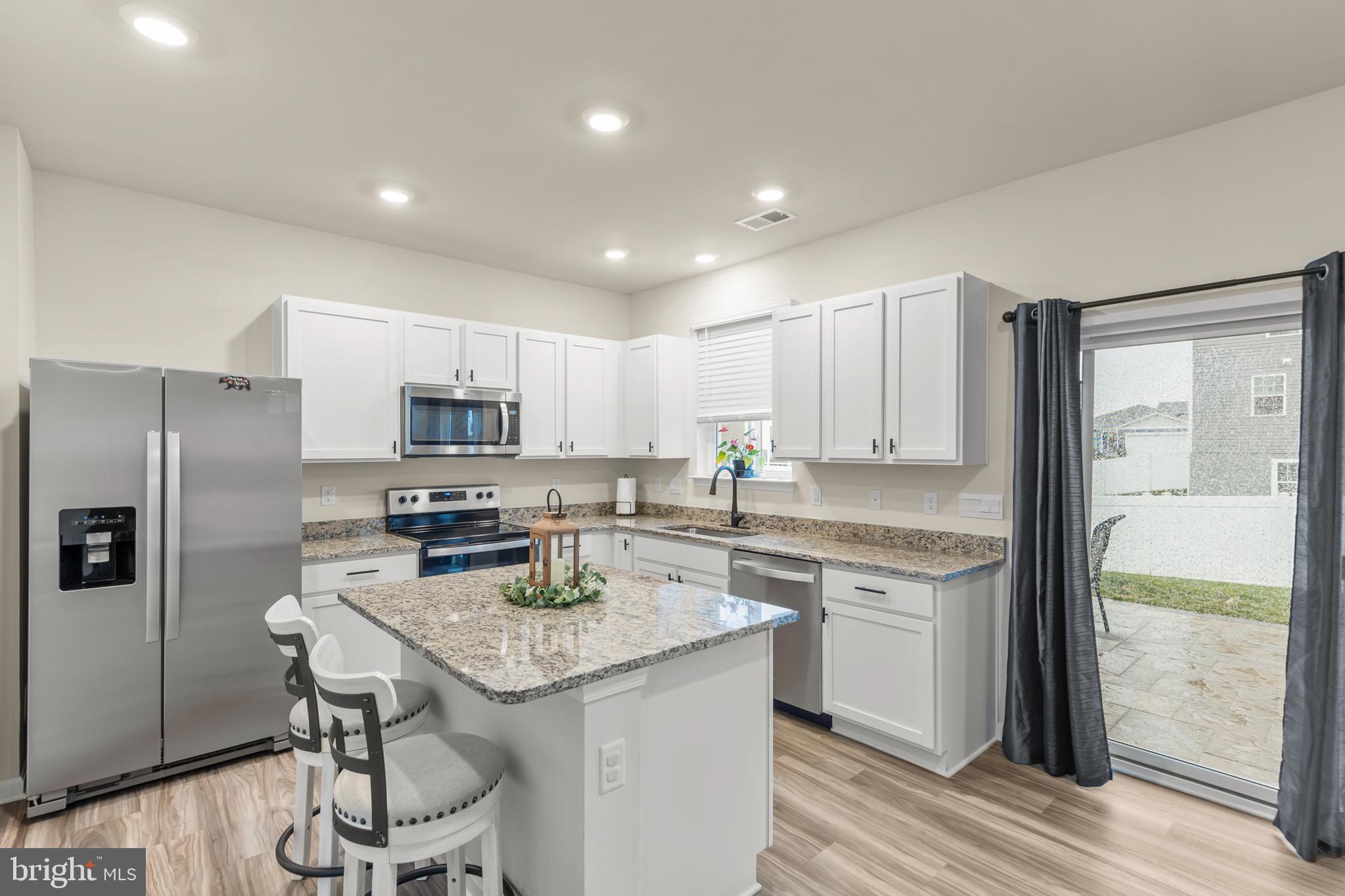 MAGNOLIA SPRINGS - Residential Lease