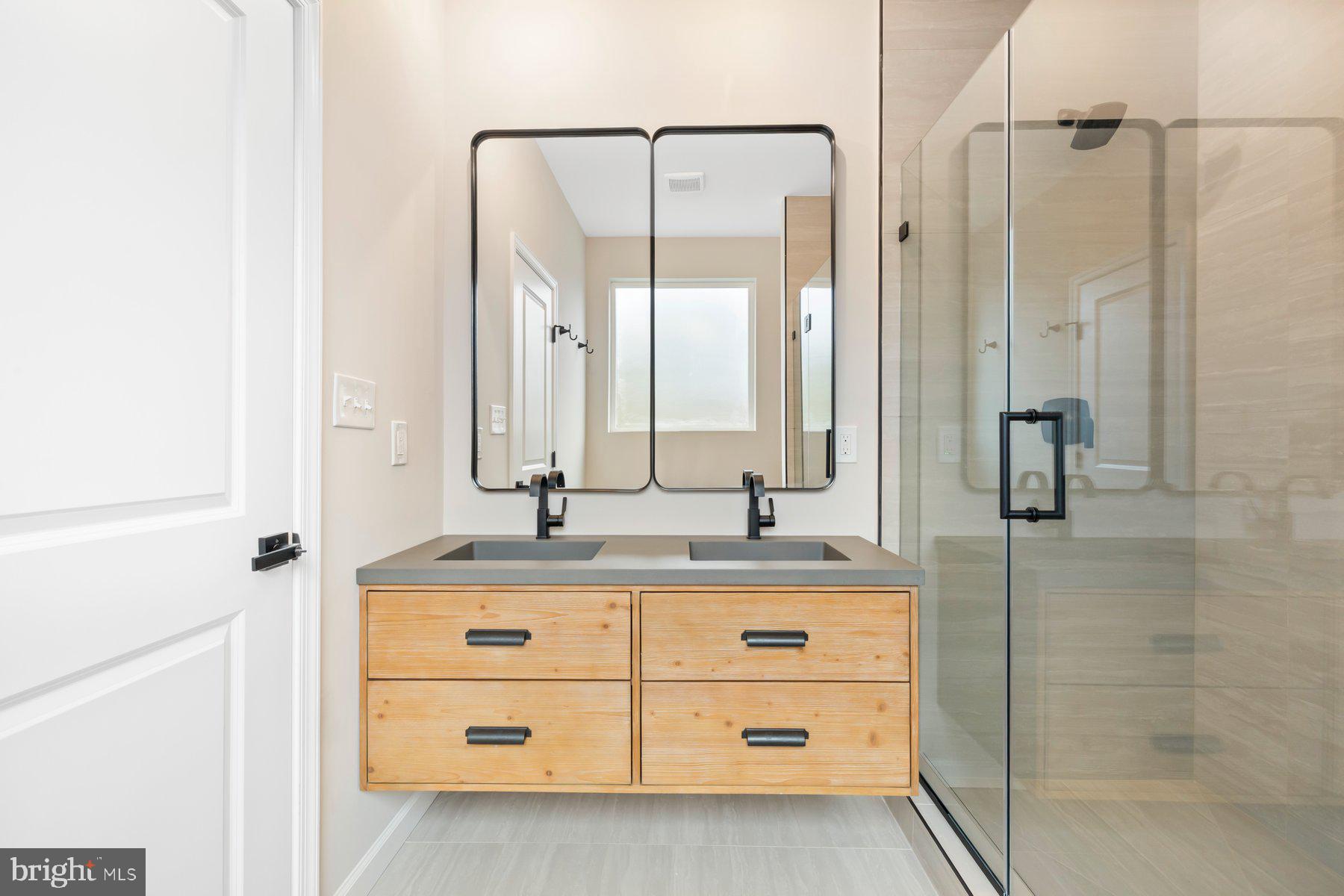 BELLEVALE - Residential