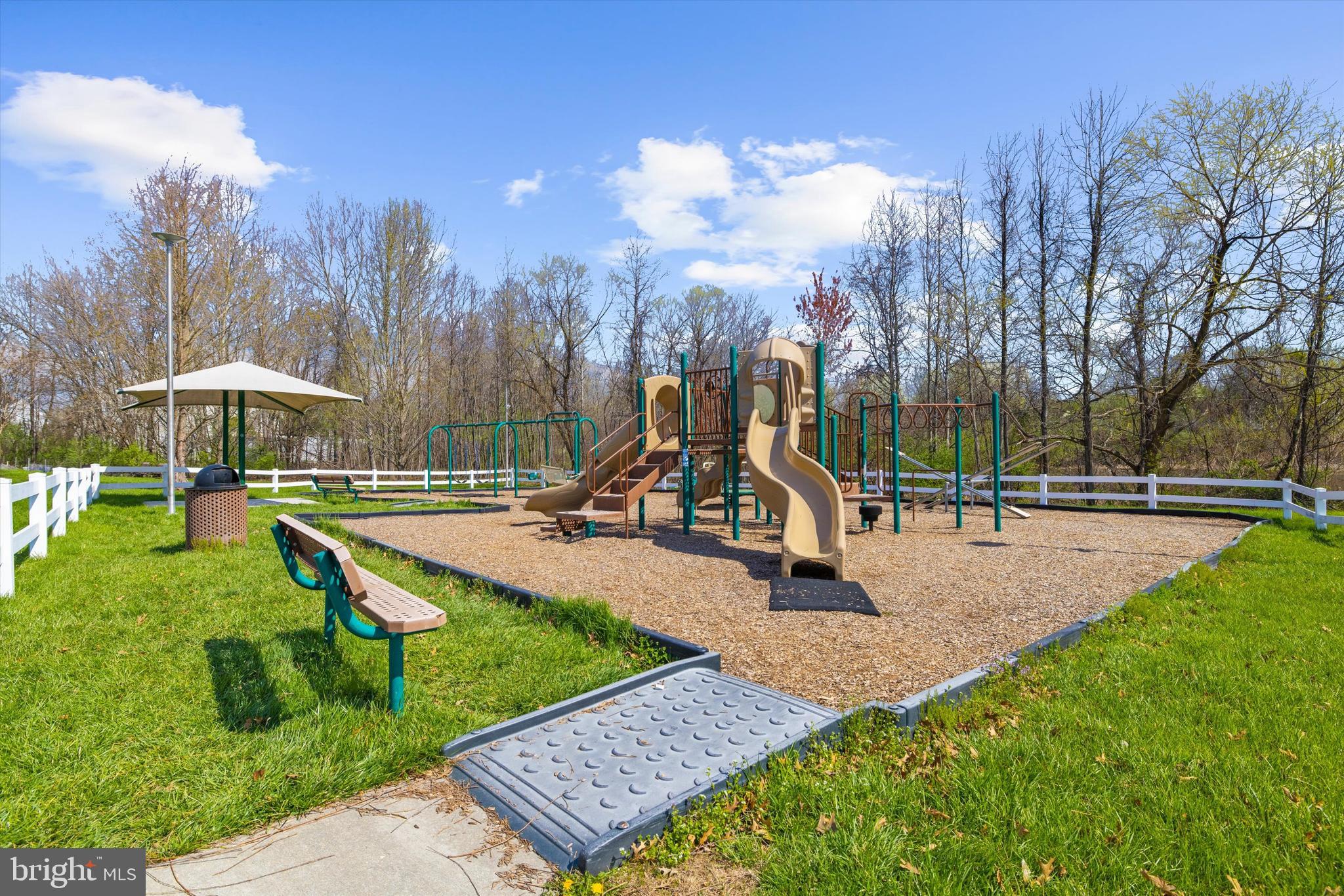 NORTH BROOK - Residential