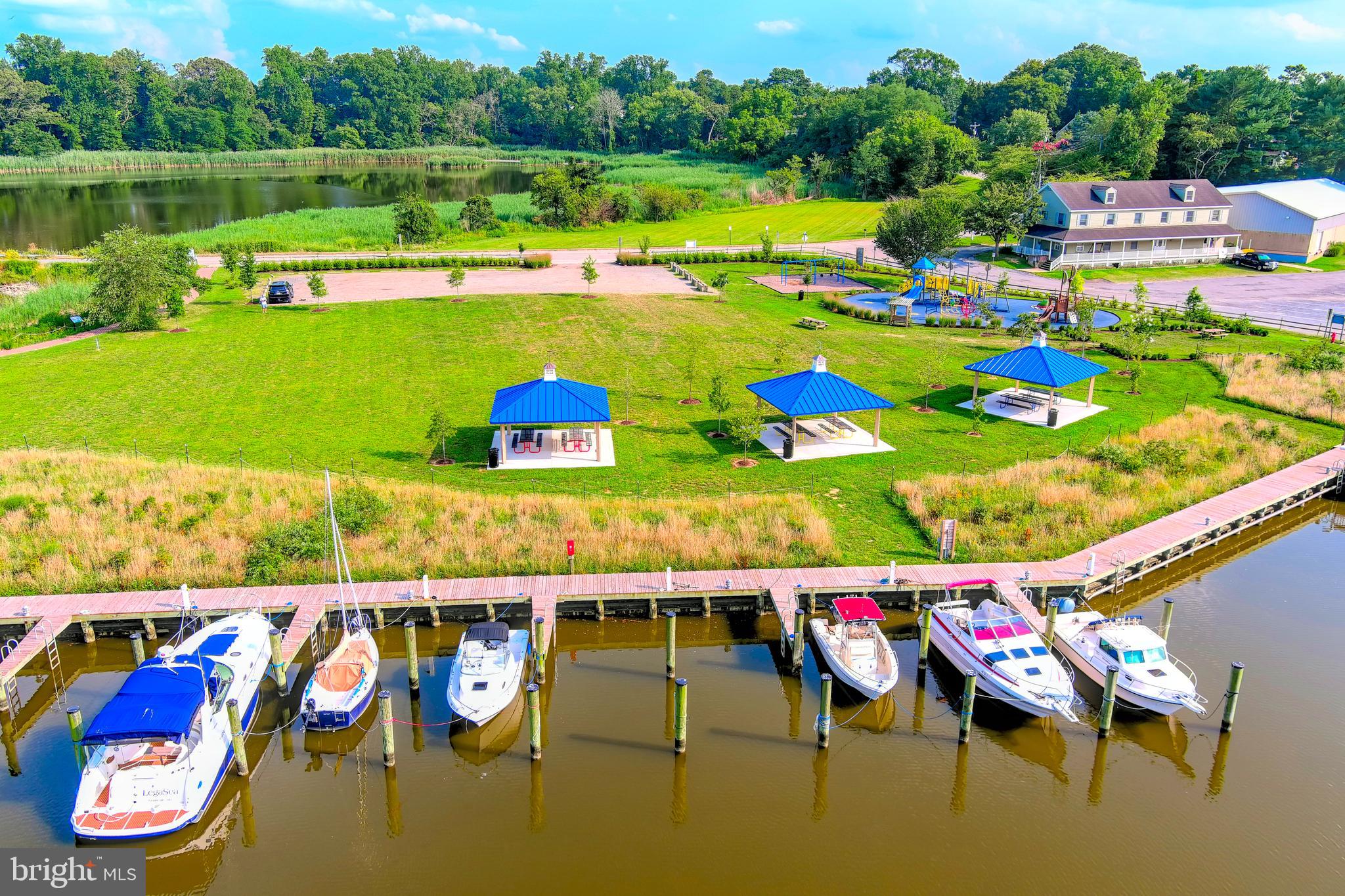 NORTH BROOK - Residential