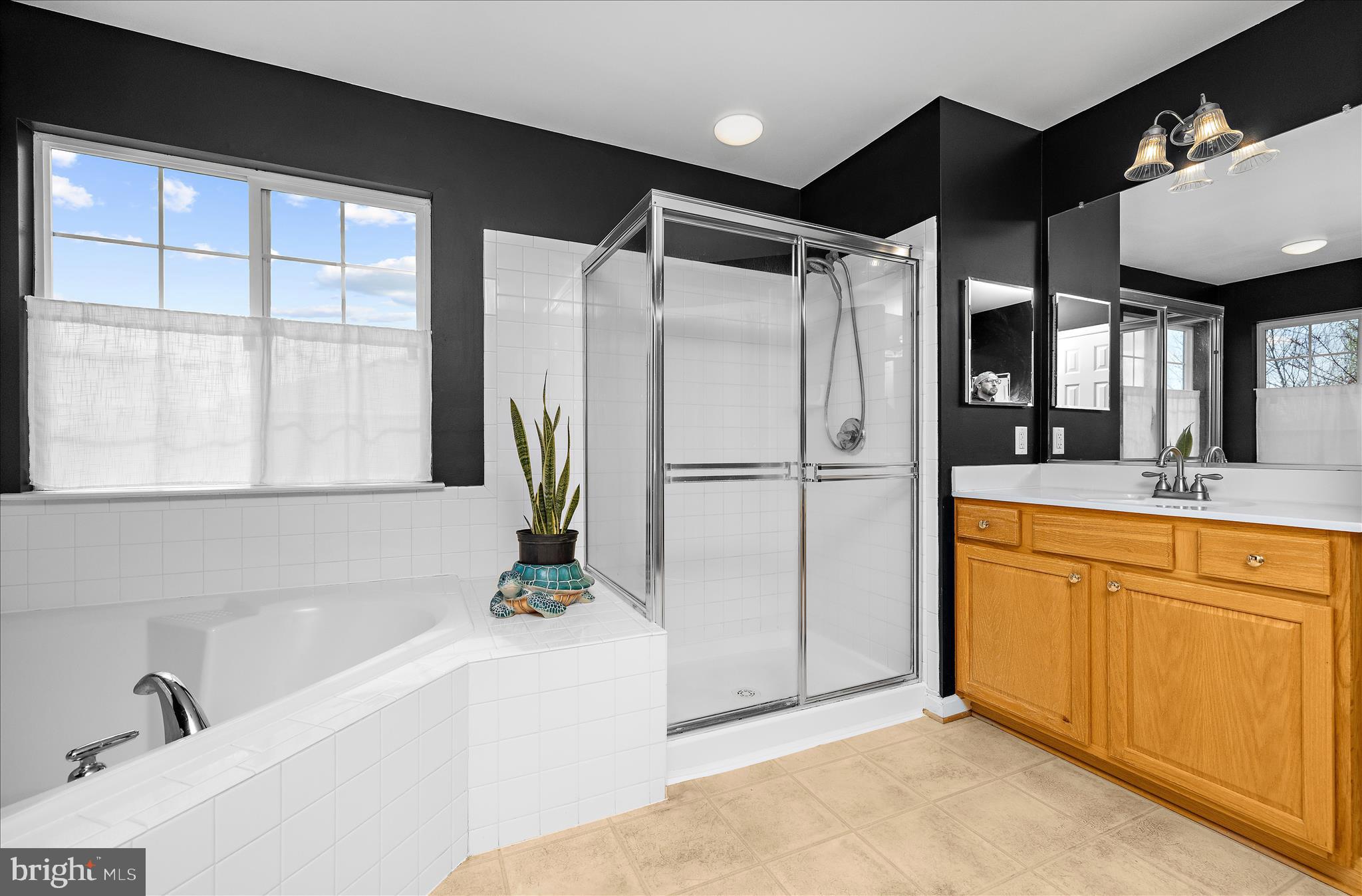 NORTH BROOK - Residential