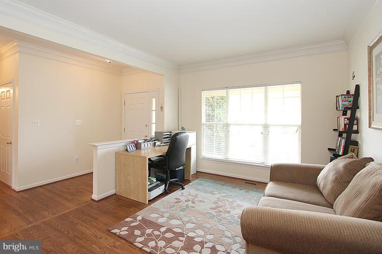 BELMONT COUNTRY CLUB - Residential Lease