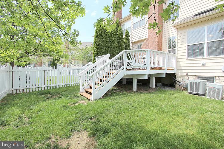 BELMONT COUNTRY CLUB - Residential Lease