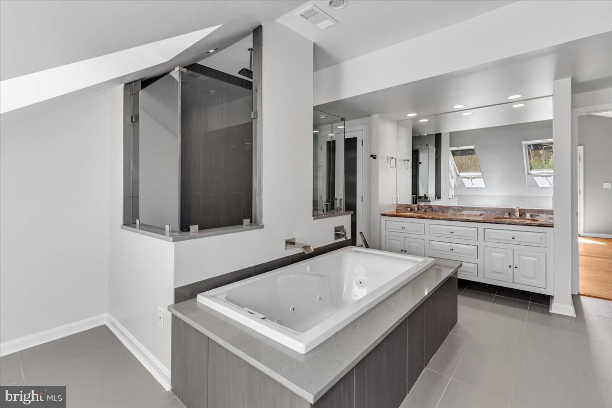 CHESTERBROOK - Residential