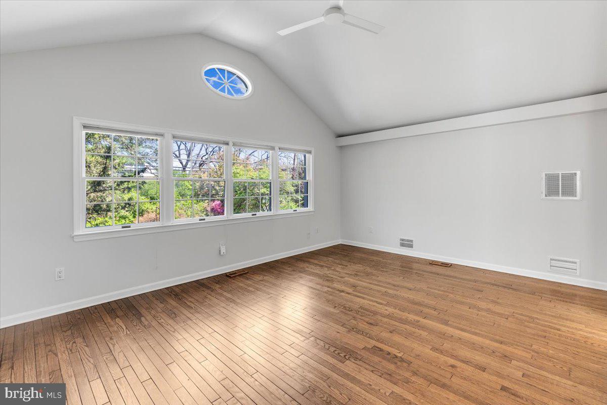 CHESTERBROOK - Residential