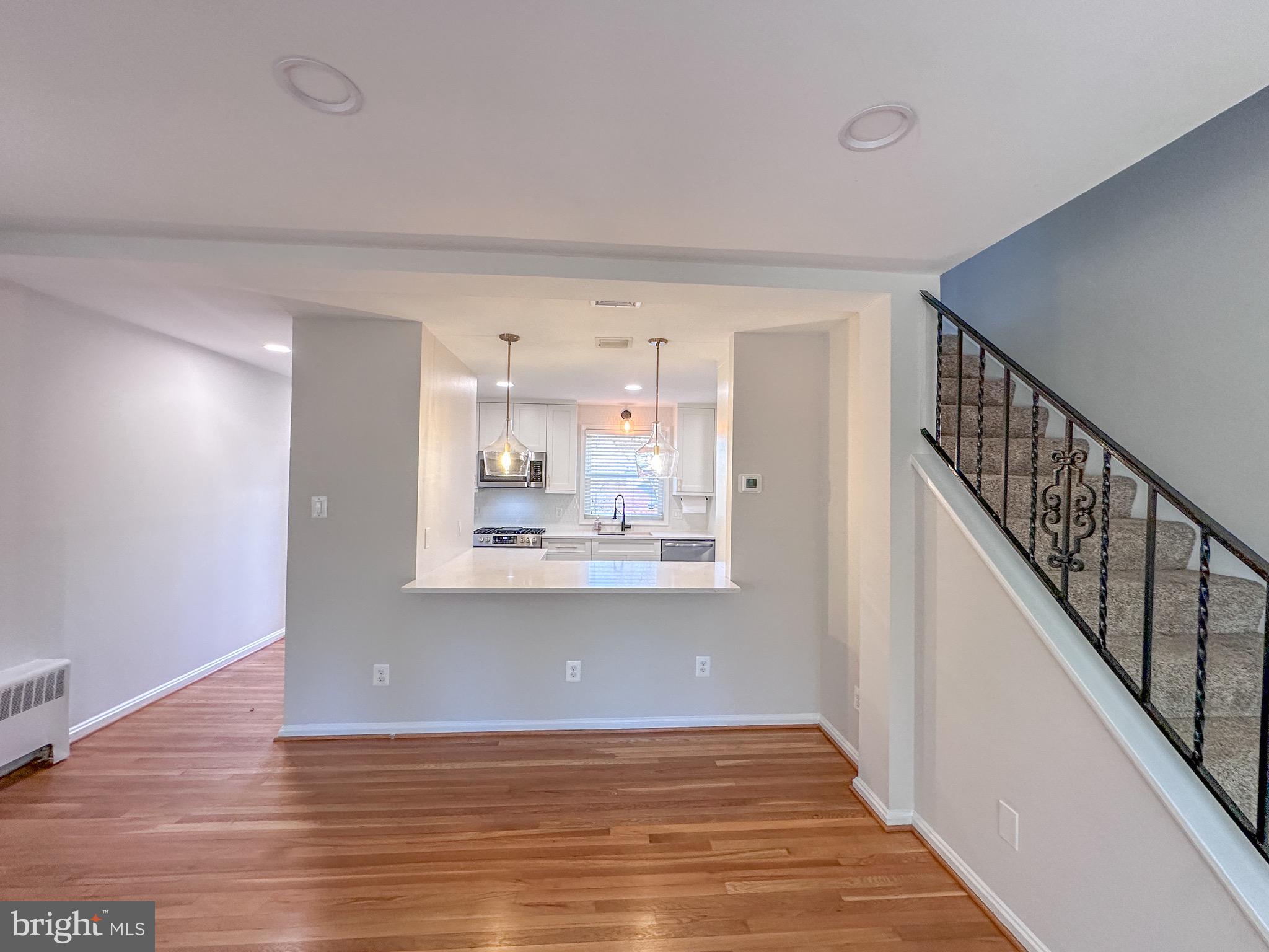 WARWICK VILLAGE - Residential Lease