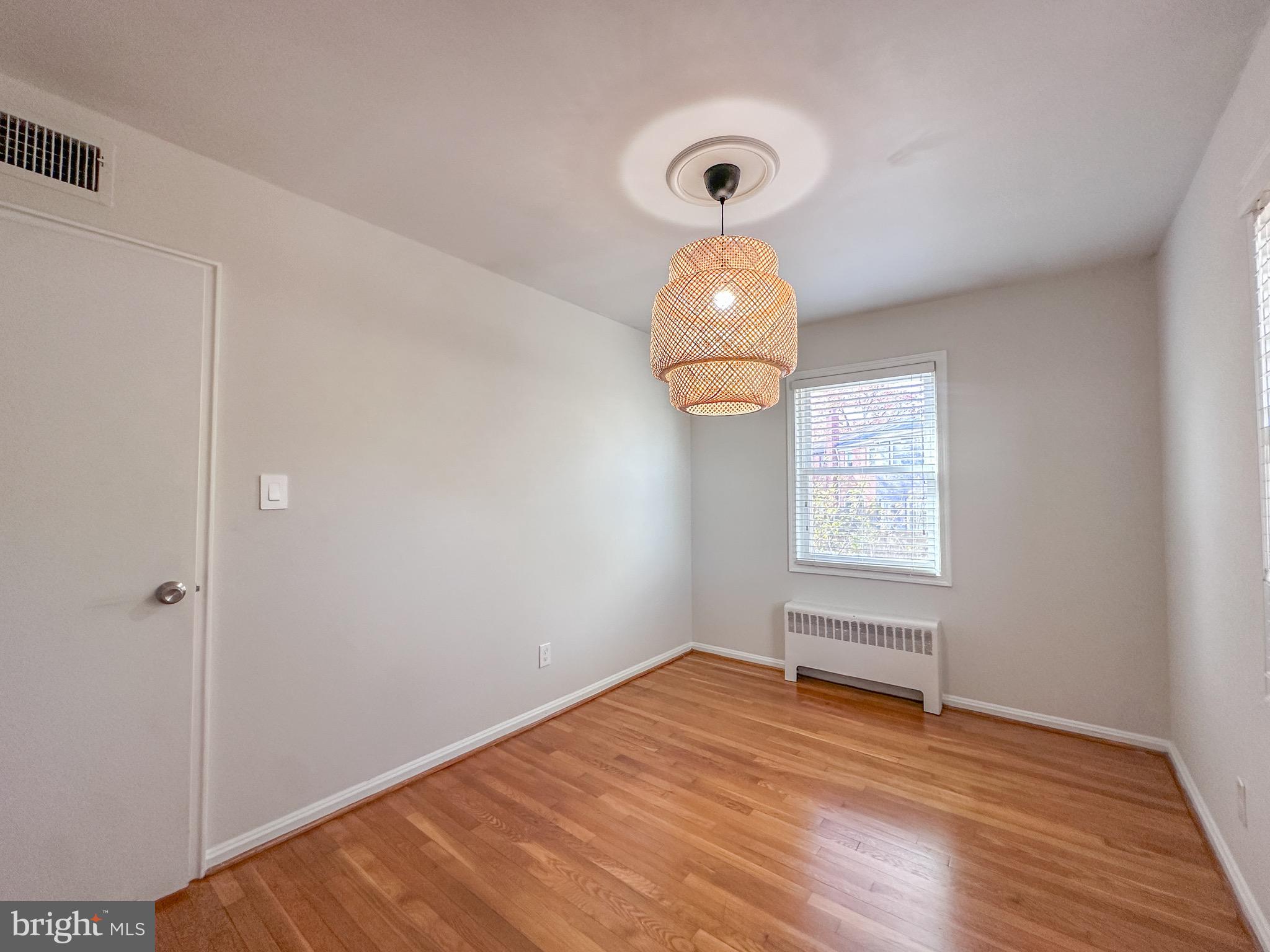 WARWICK VILLAGE - Residential Lease