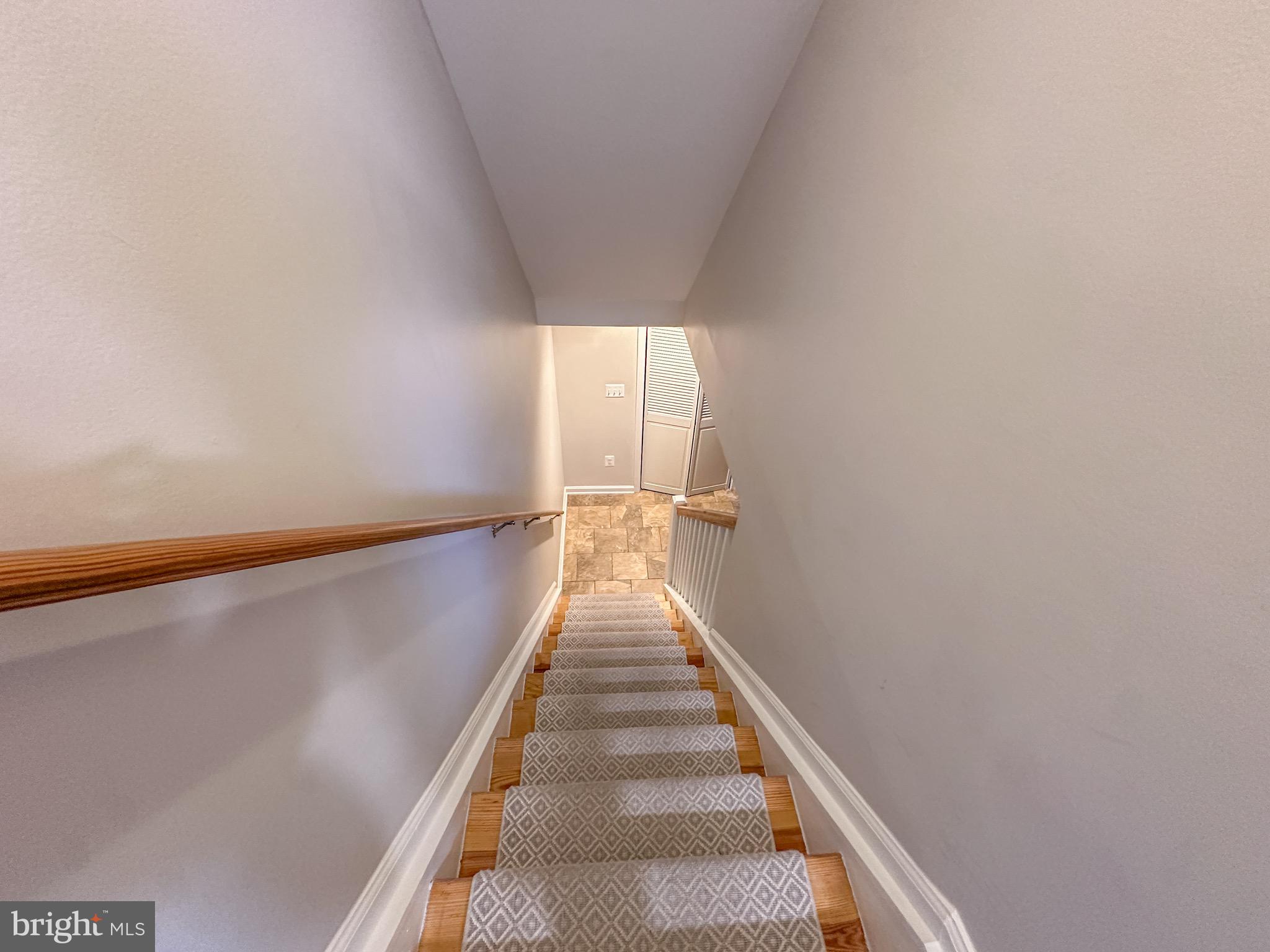 WARWICK VILLAGE - Residential Lease