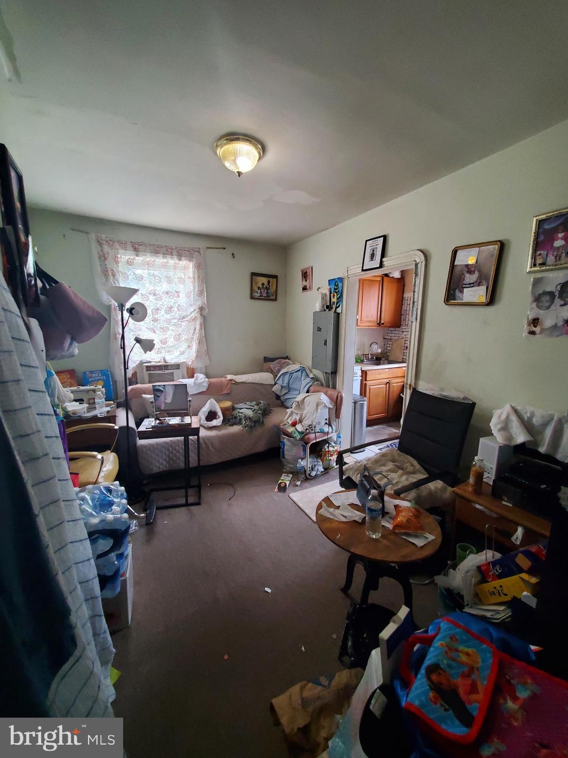 OLNEY - Commercial Sale