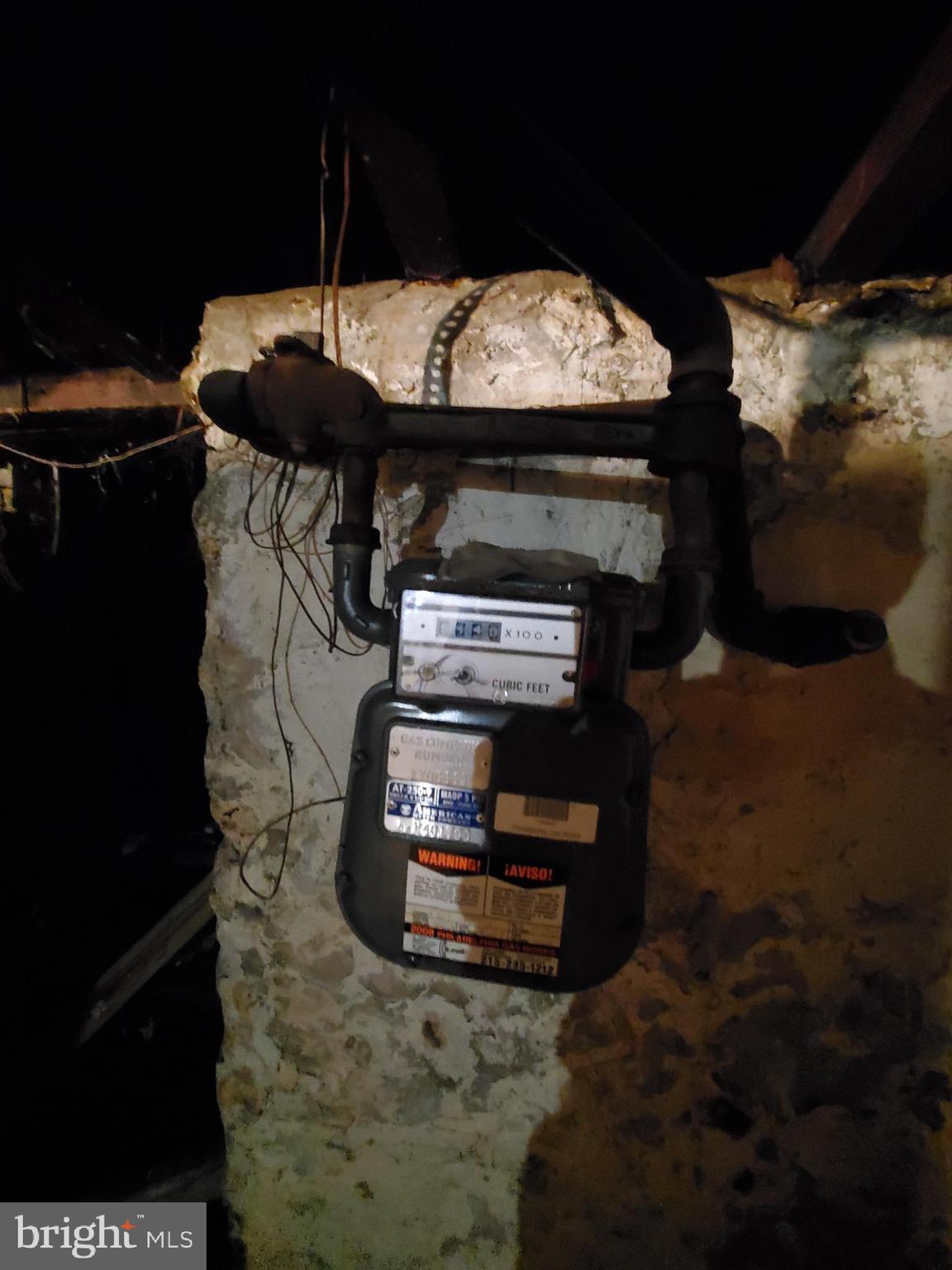 OLNEY - Commercial Sale