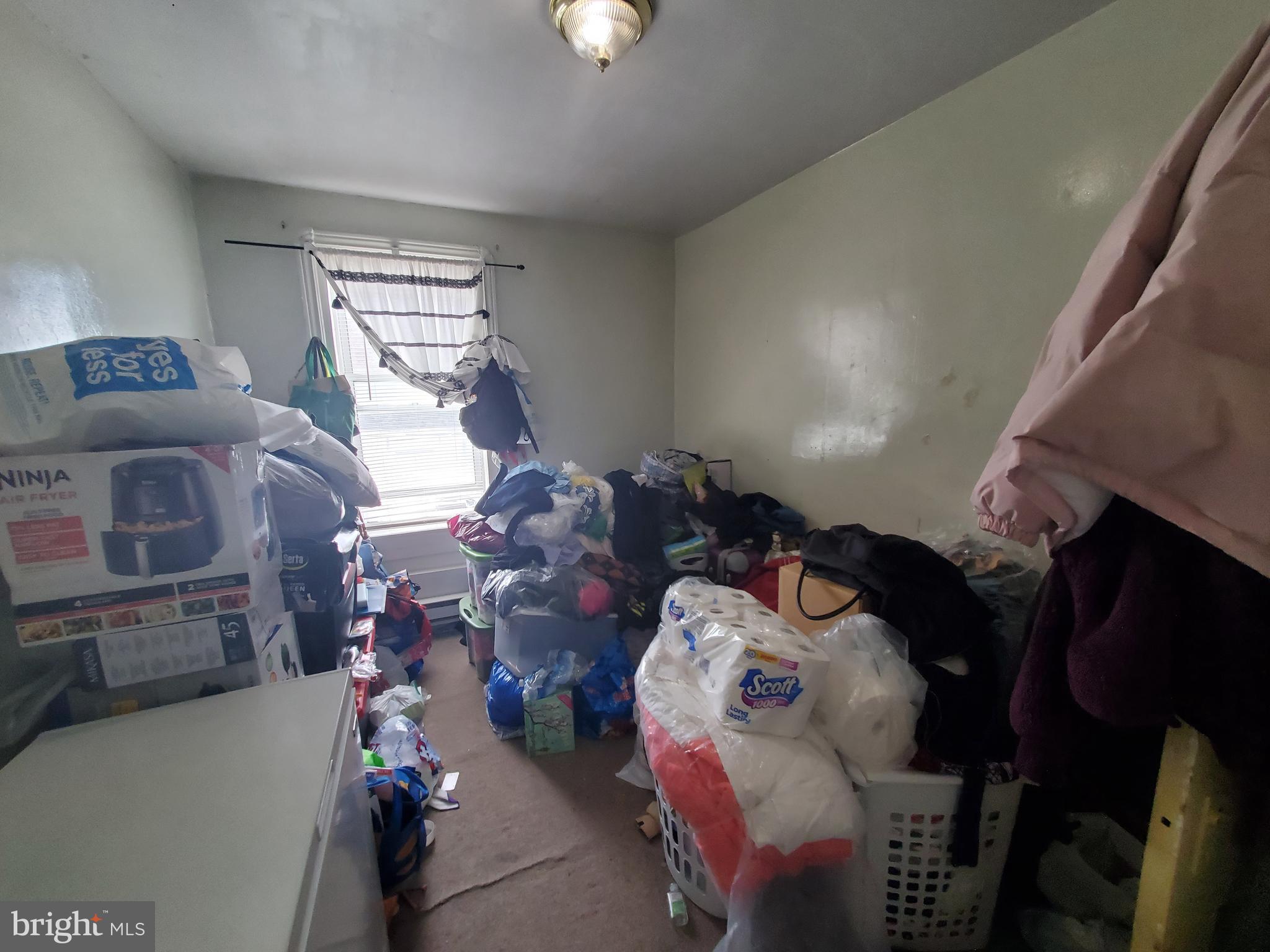 OLNEY - Commercial Sale