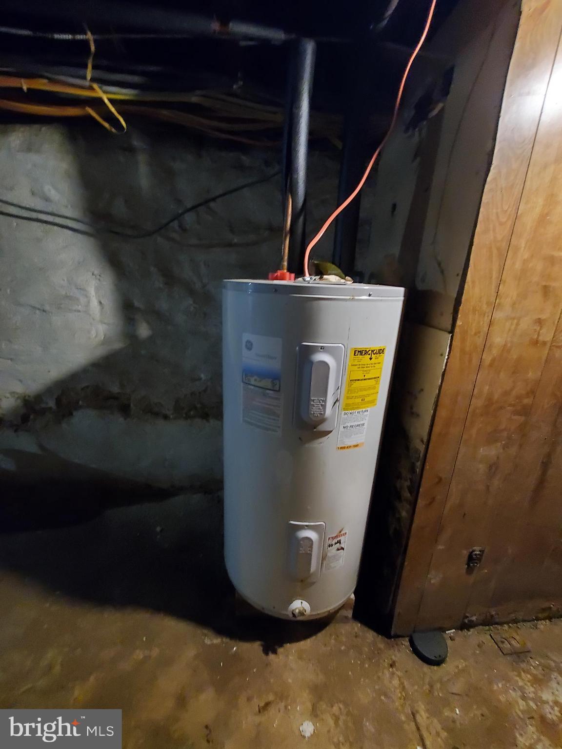 OLNEY - Commercial Sale