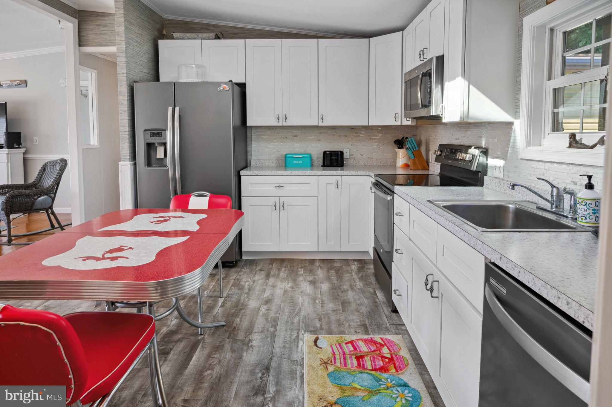 MYSTIC HARBOUR - Residential