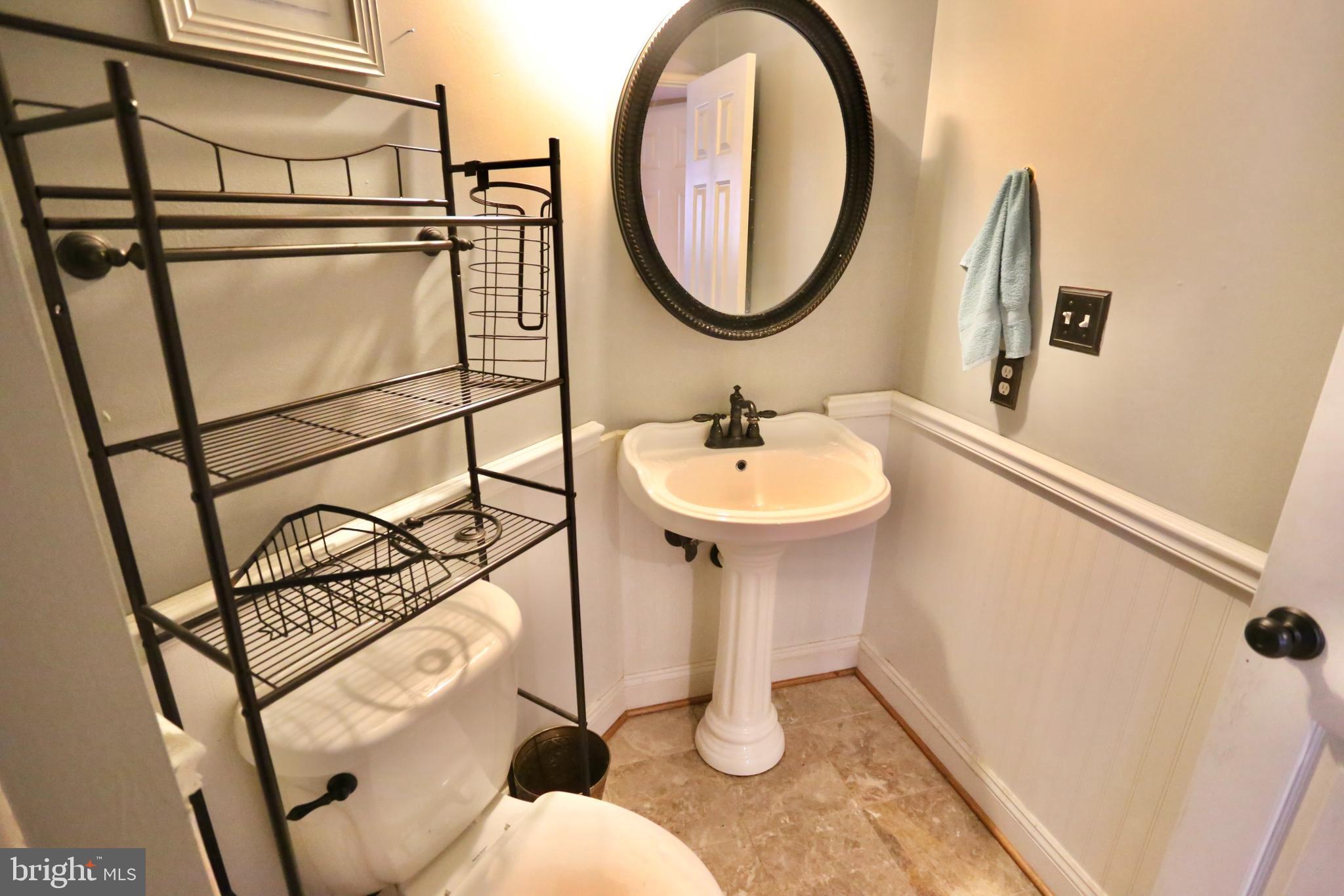 GREEN TRAILS - Residential Lease