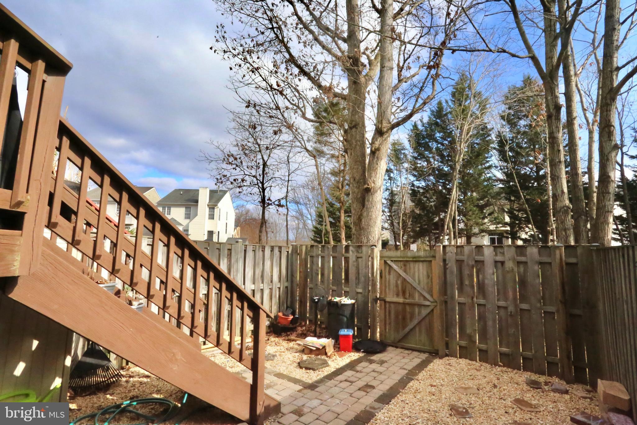 GREEN TRAILS - Residential Lease