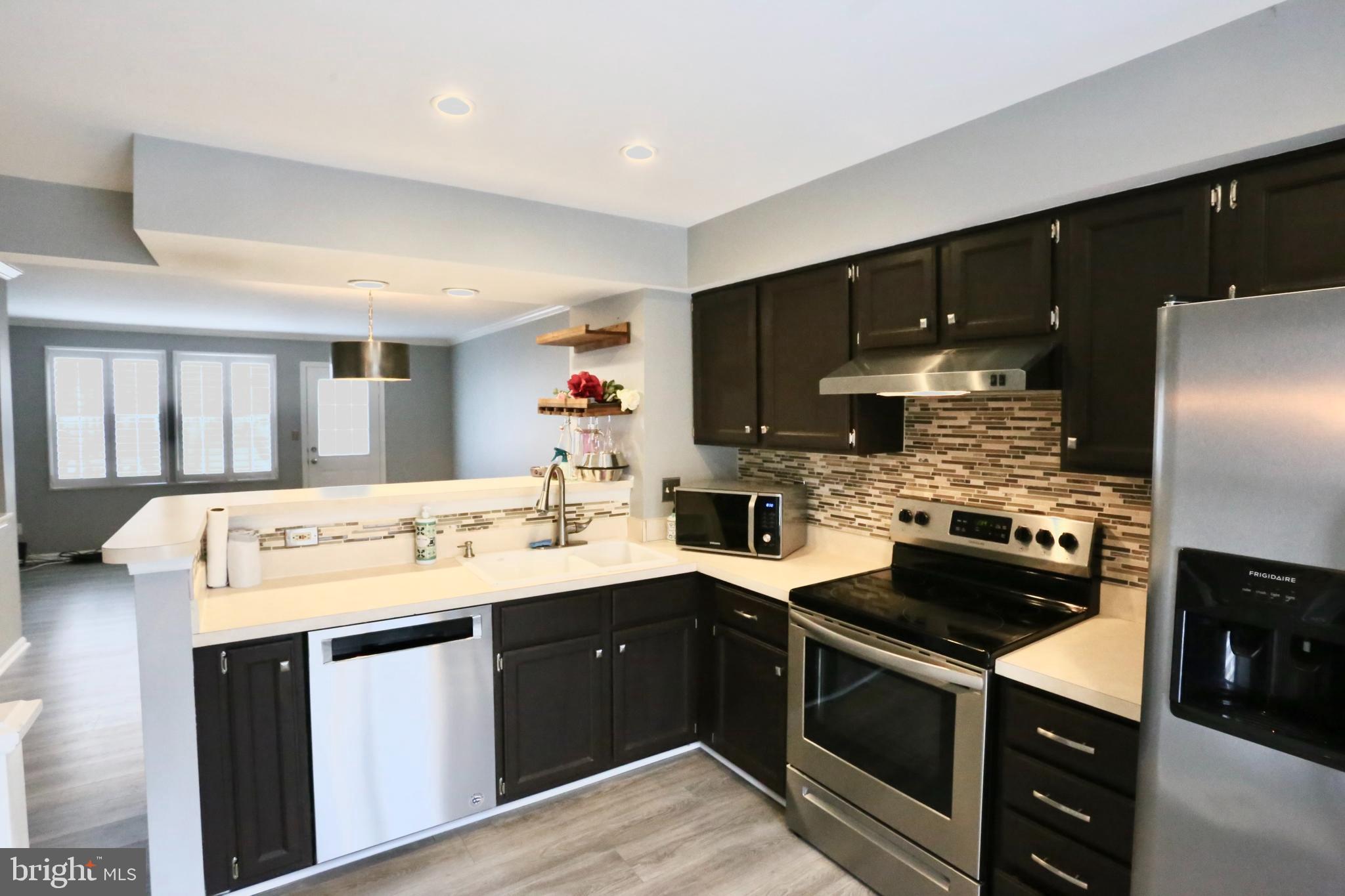 GREEN TRAILS - Residential Lease